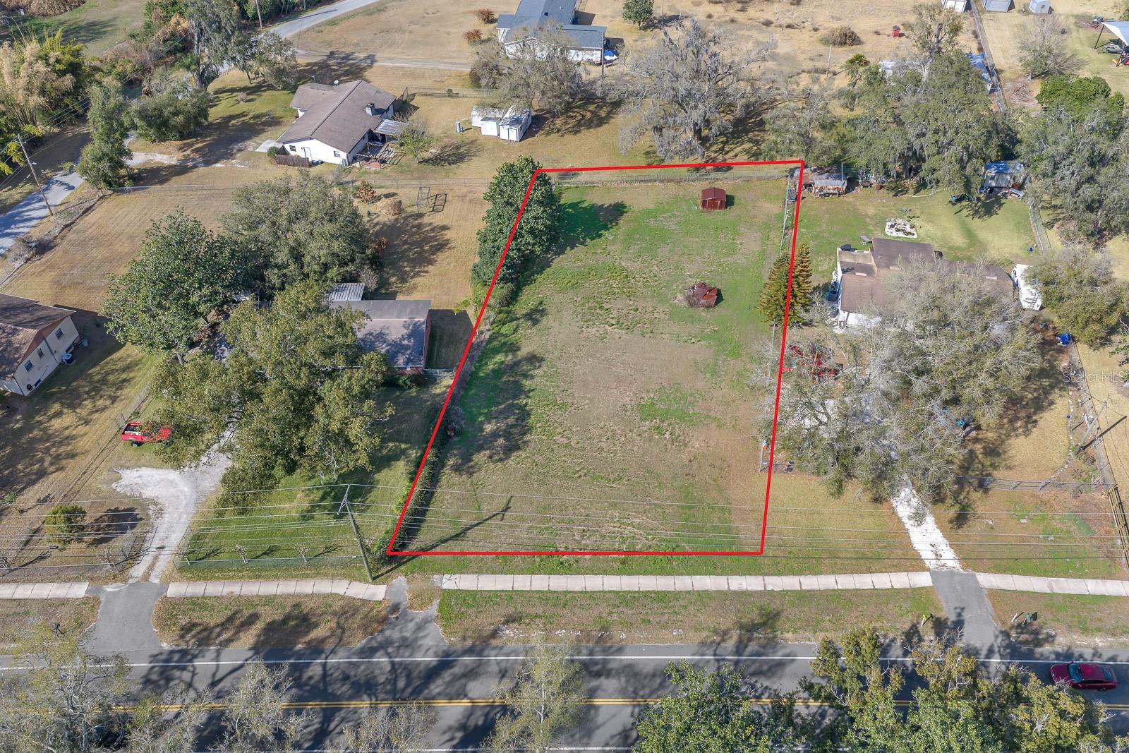 Listing photo id 0 for 13520 92 Highway