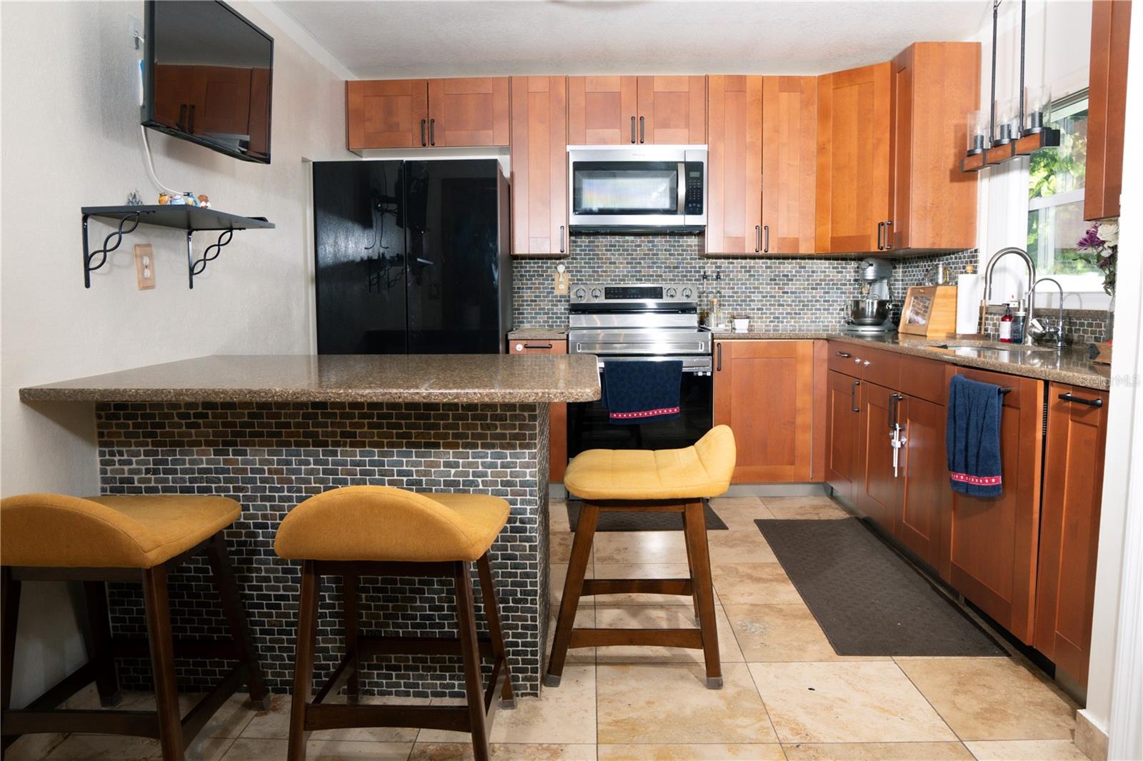 Image 21 of 67 For 5834 98th Avenue N