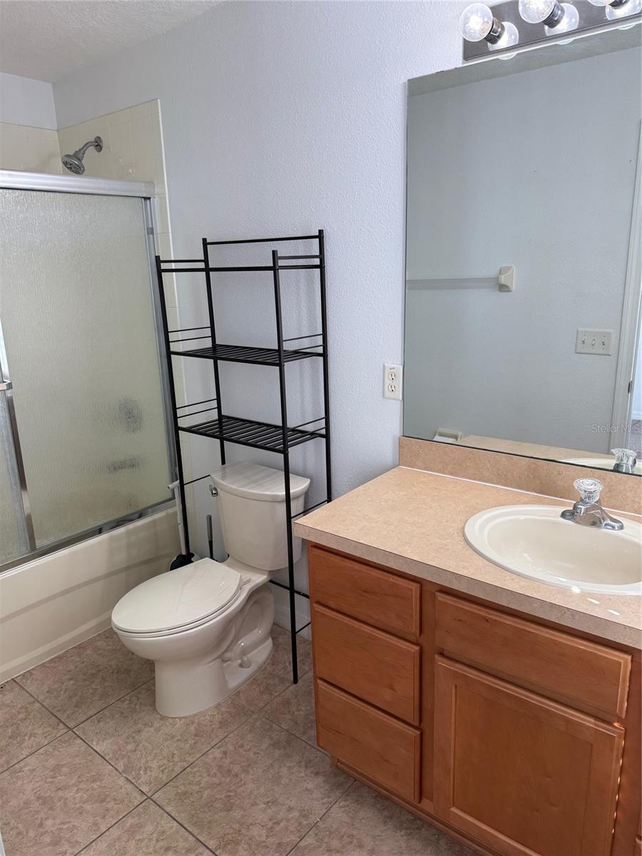 Image 15 of 20 For 2423 Middleton Grove Drive