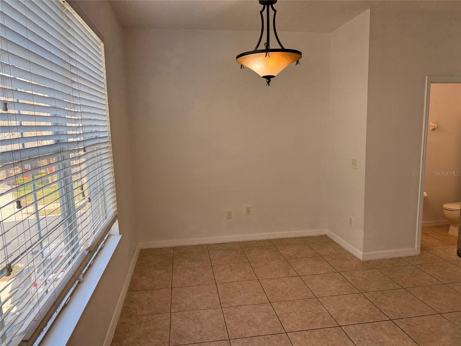 Image 5 of 20 For 2423 Middleton Grove Drive