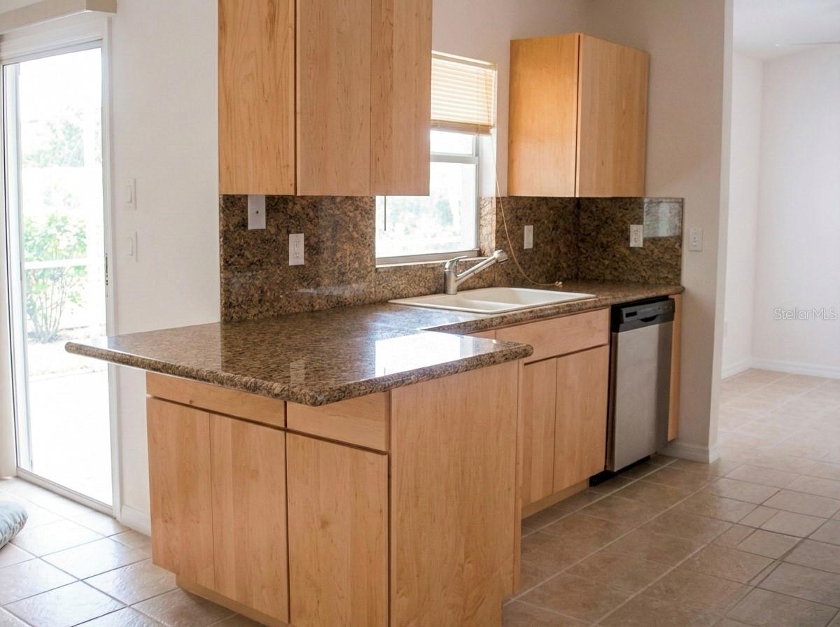 Image 4 of 6 For 2341 Lawford Street