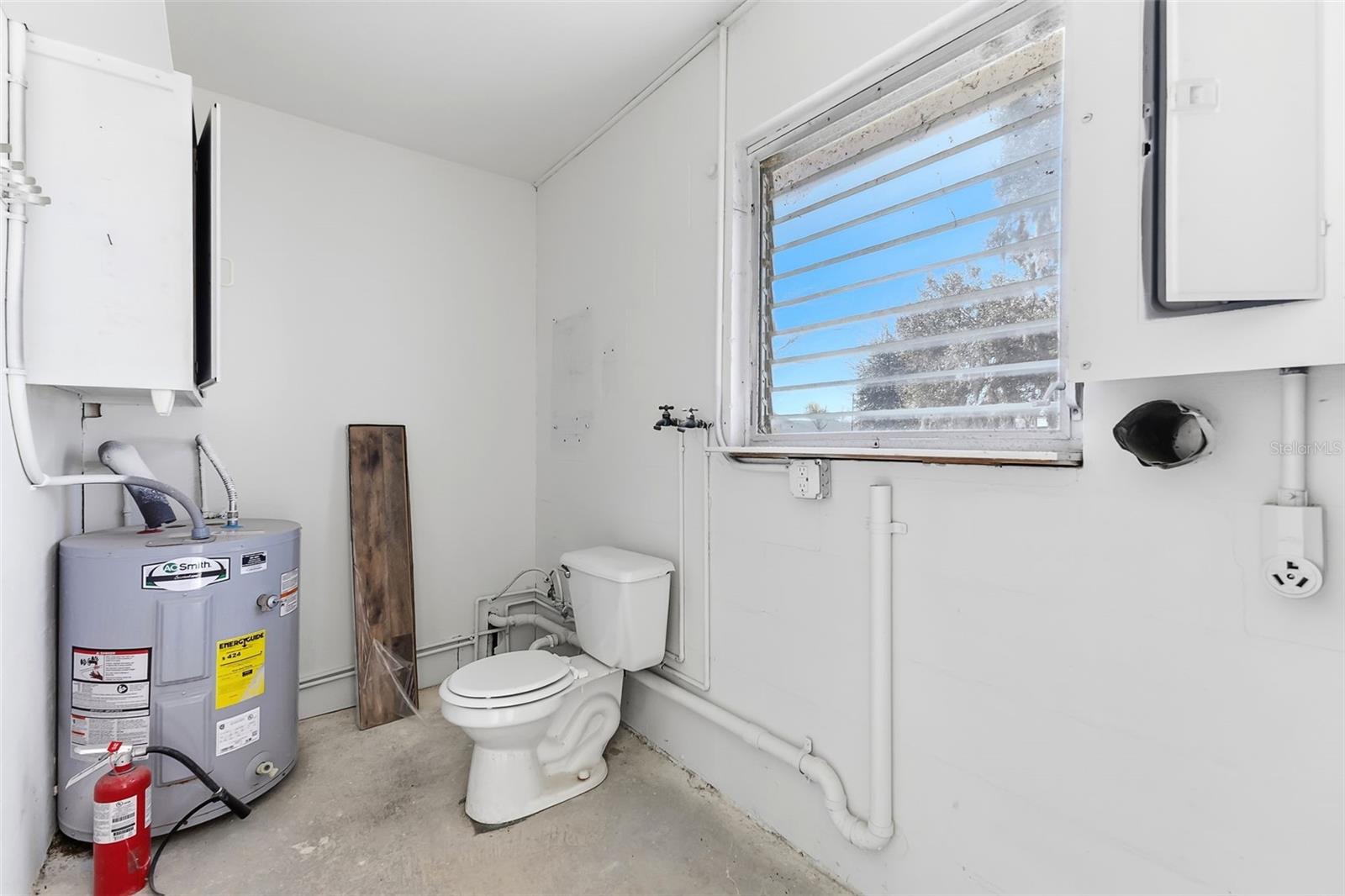 Image 11 of 25 For 34814 & 34816 Evergreen Way