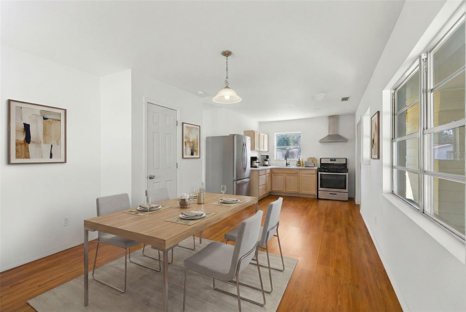 Image 14 of 25 For 34814 & 34816 Evergreen Way