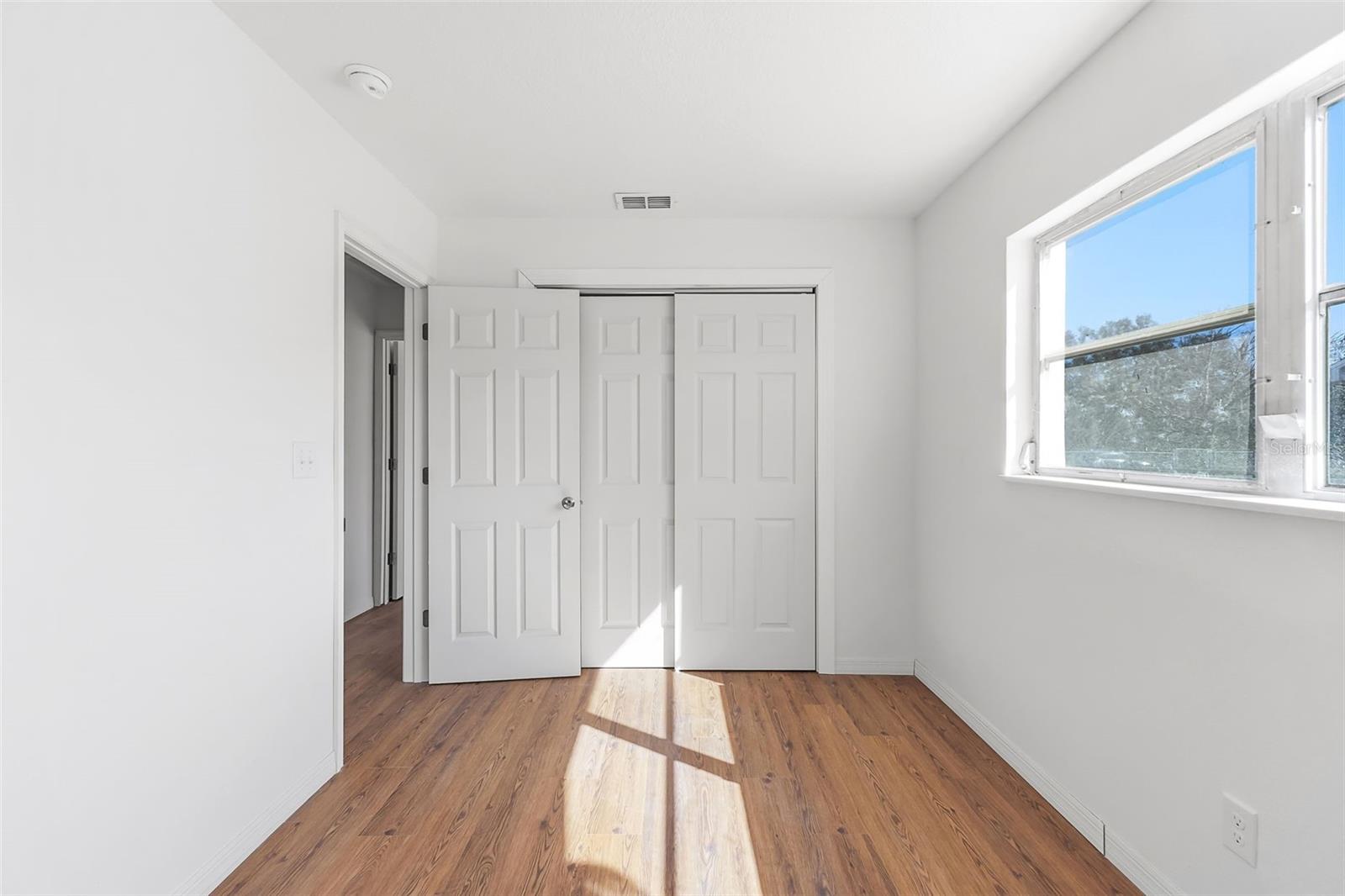 Image 19 of 25 For 34814 & 34816 Evergreen Way