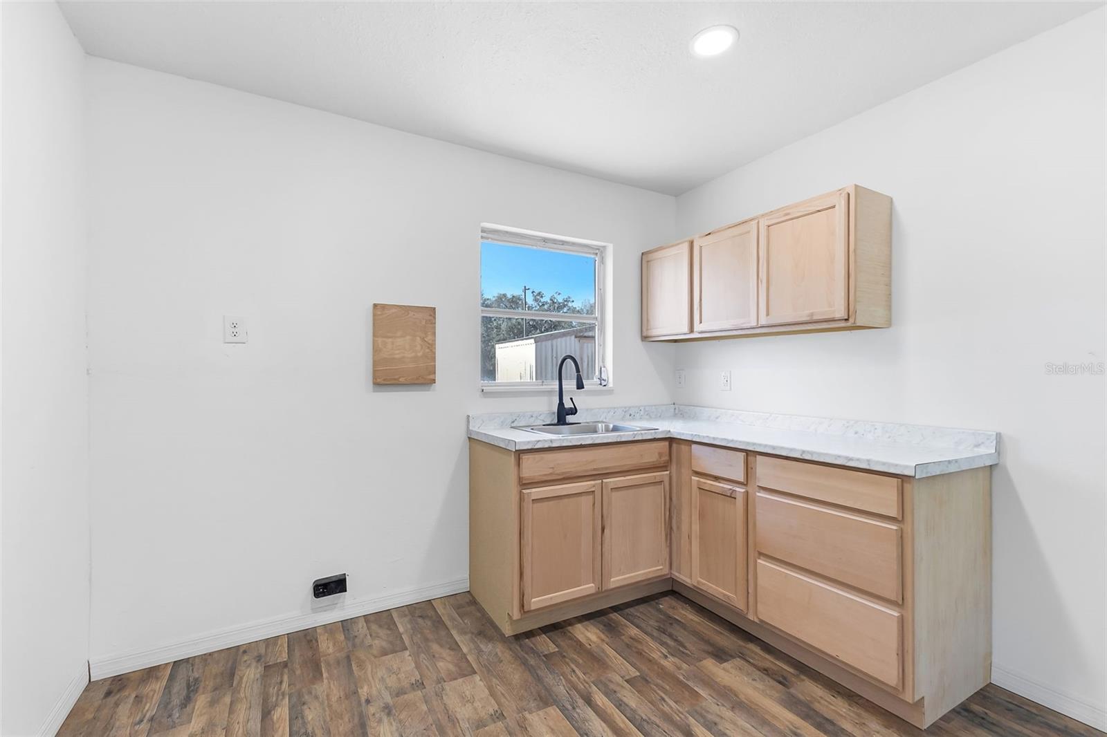 Image 6 of 25 For 34814 & 34816 Evergreen Way