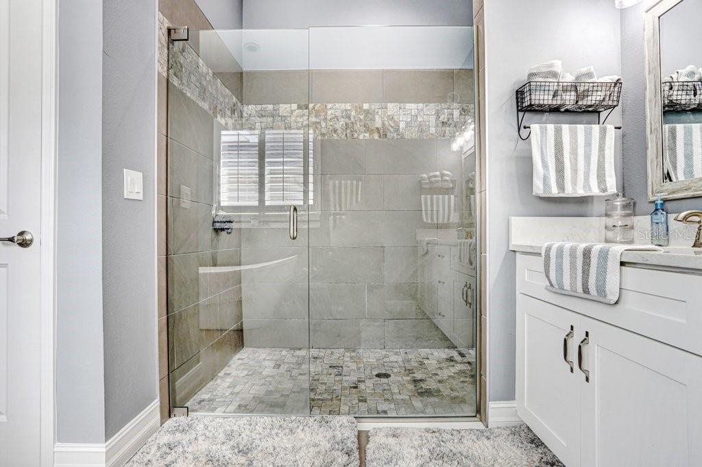 Image 30 of 67 For 5731 Summit View Drive