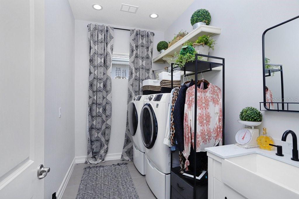 Image 37 of 67 For 5731 Summit View Drive