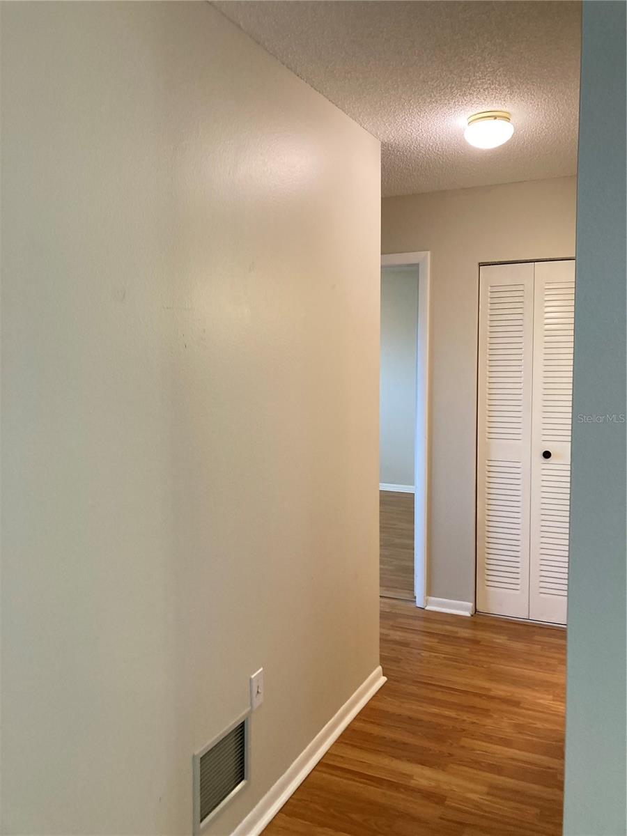 Image 17 of 42 For 5725 80th Street N 408