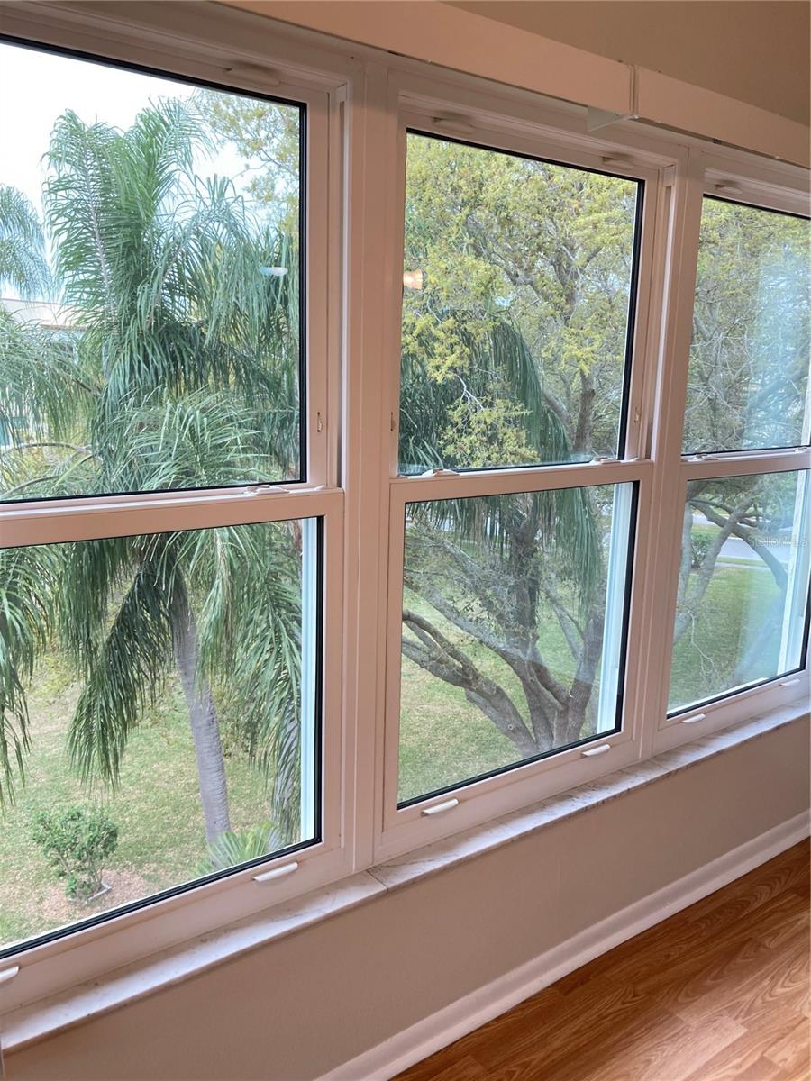 Image 5 of 42 For 5725 80th Street N 408