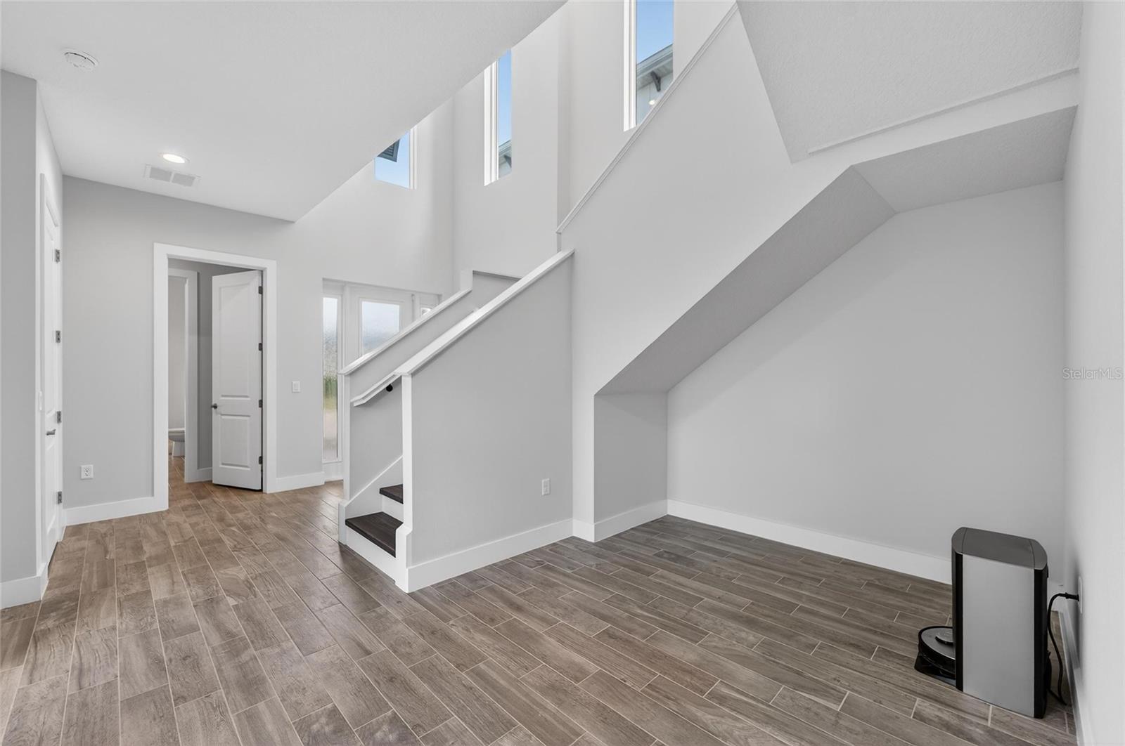 Listing photo id 10 for 5917 Cat Claw Lane