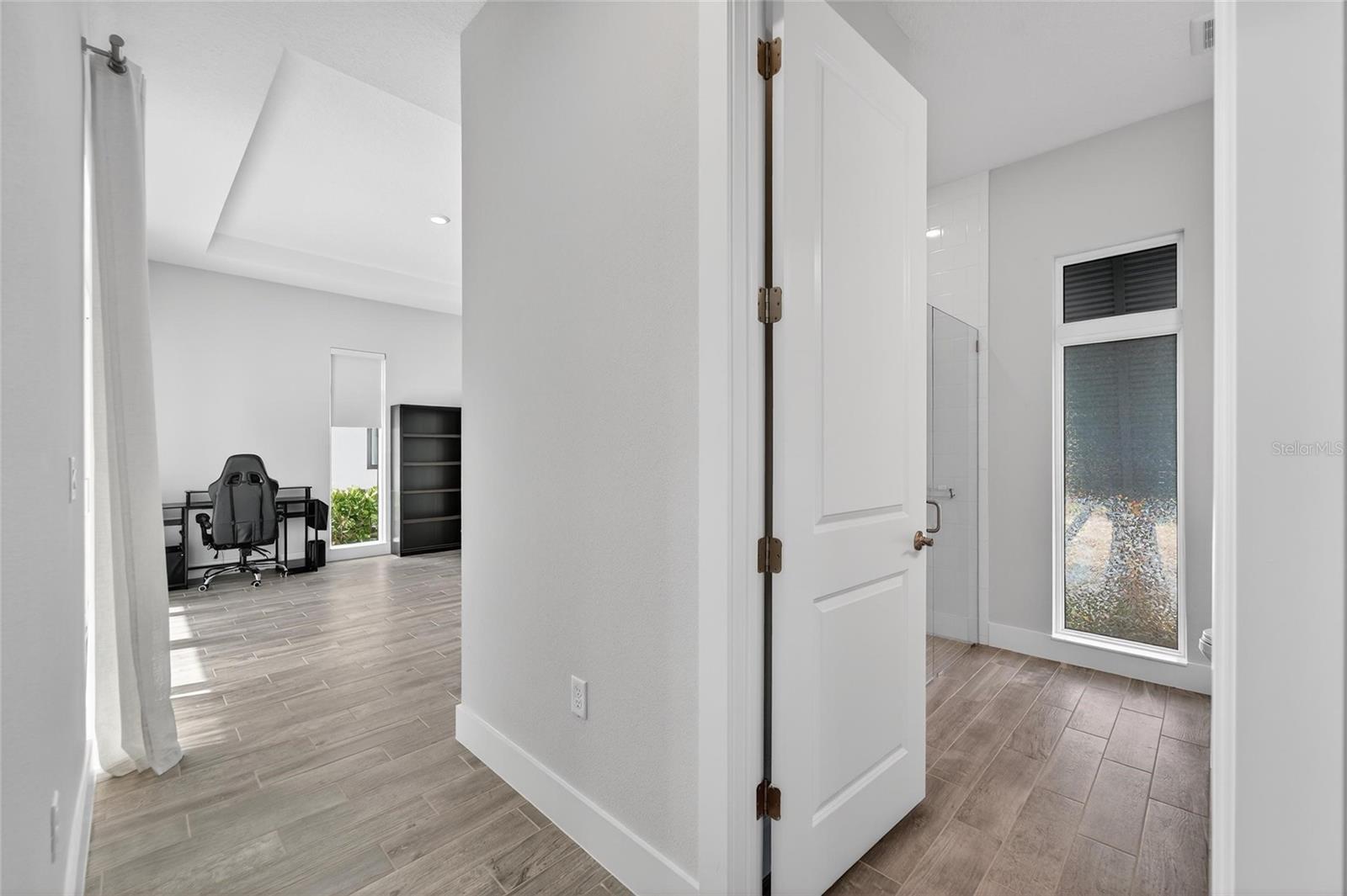 Listing photo id 35 for 5917 Cat Claw Lane