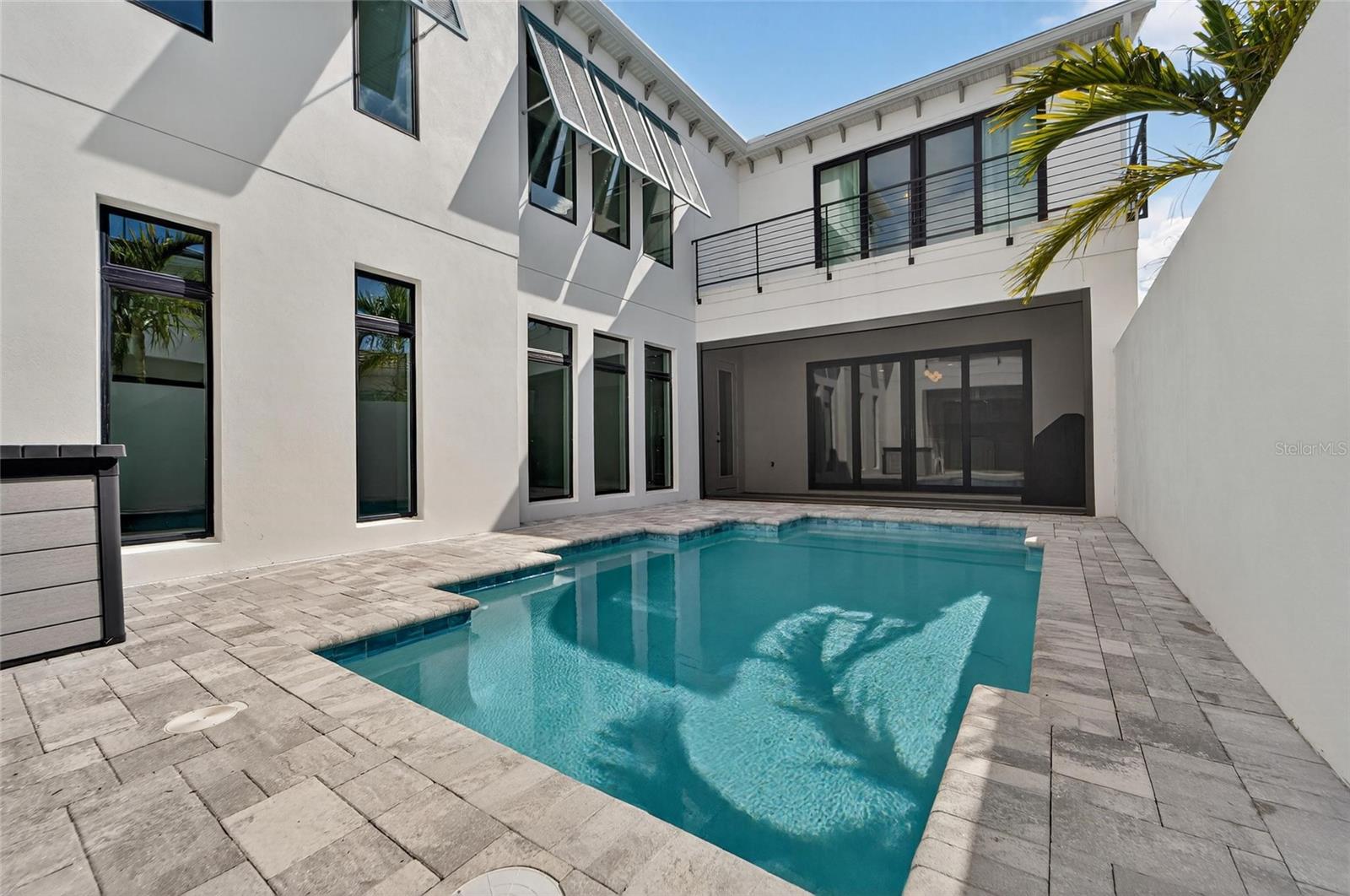 Listing photo id 3 for 5917 Cat Claw Lane