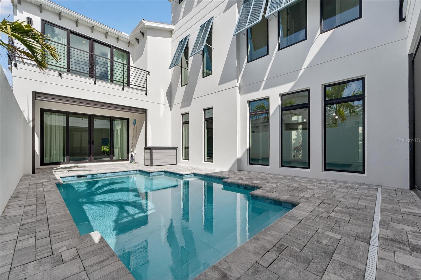 Listing photo id 4 for 5917 Cat Claw Lane