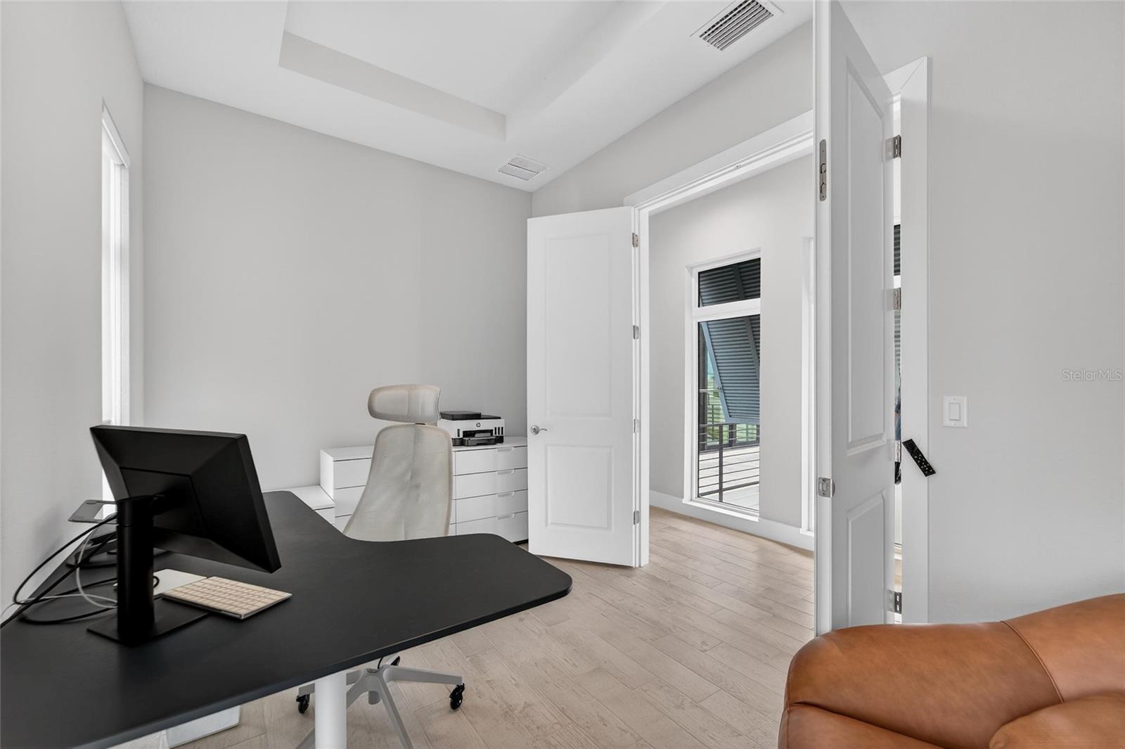 Listing photo id 61 for 5917 Cat Claw Lane