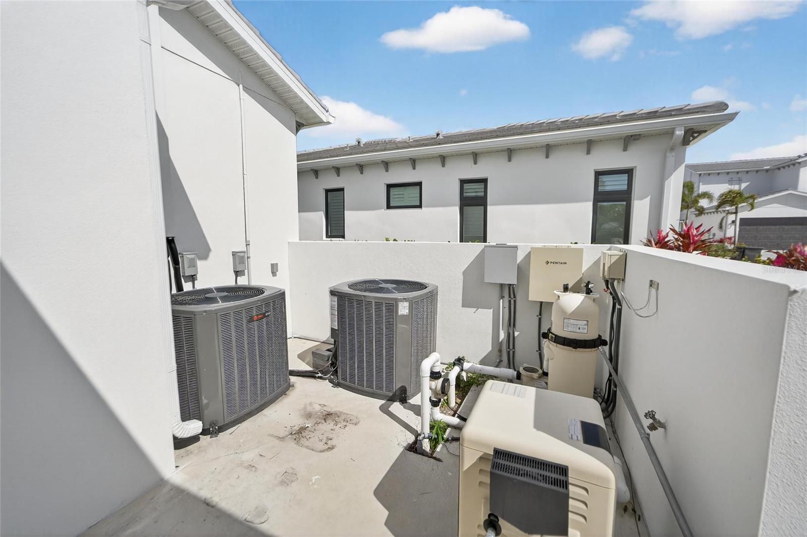 Listing photo id 85 for 5917 Cat Claw Lane