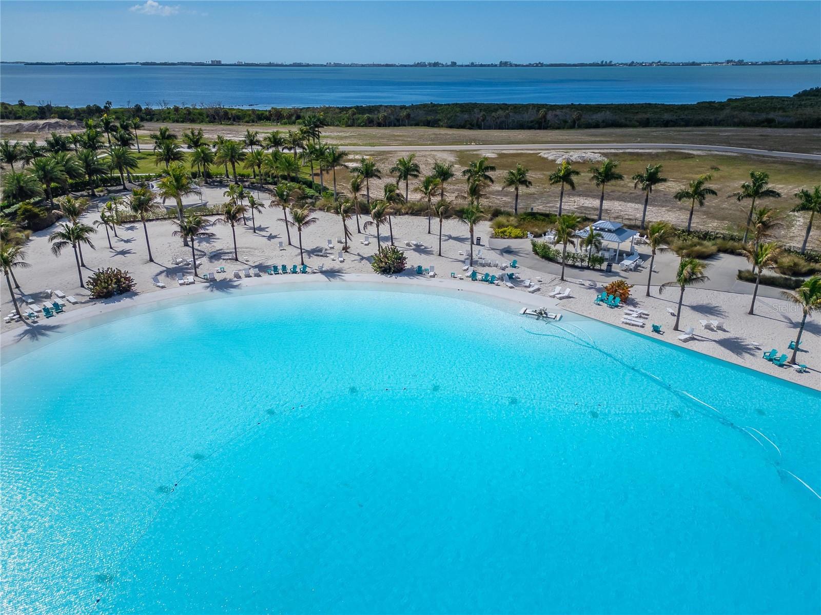 Listing photo id 95 for 5917 Cat Claw Lane