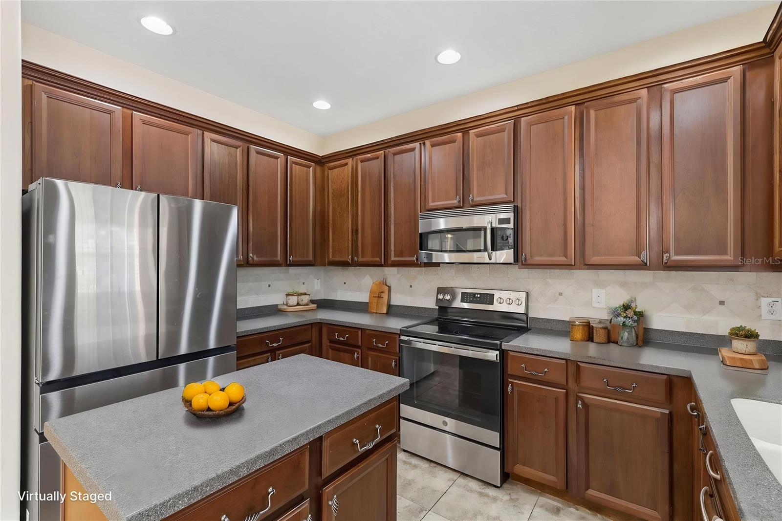 Image 12 of 64 For 11144 Oyster Bay Circle