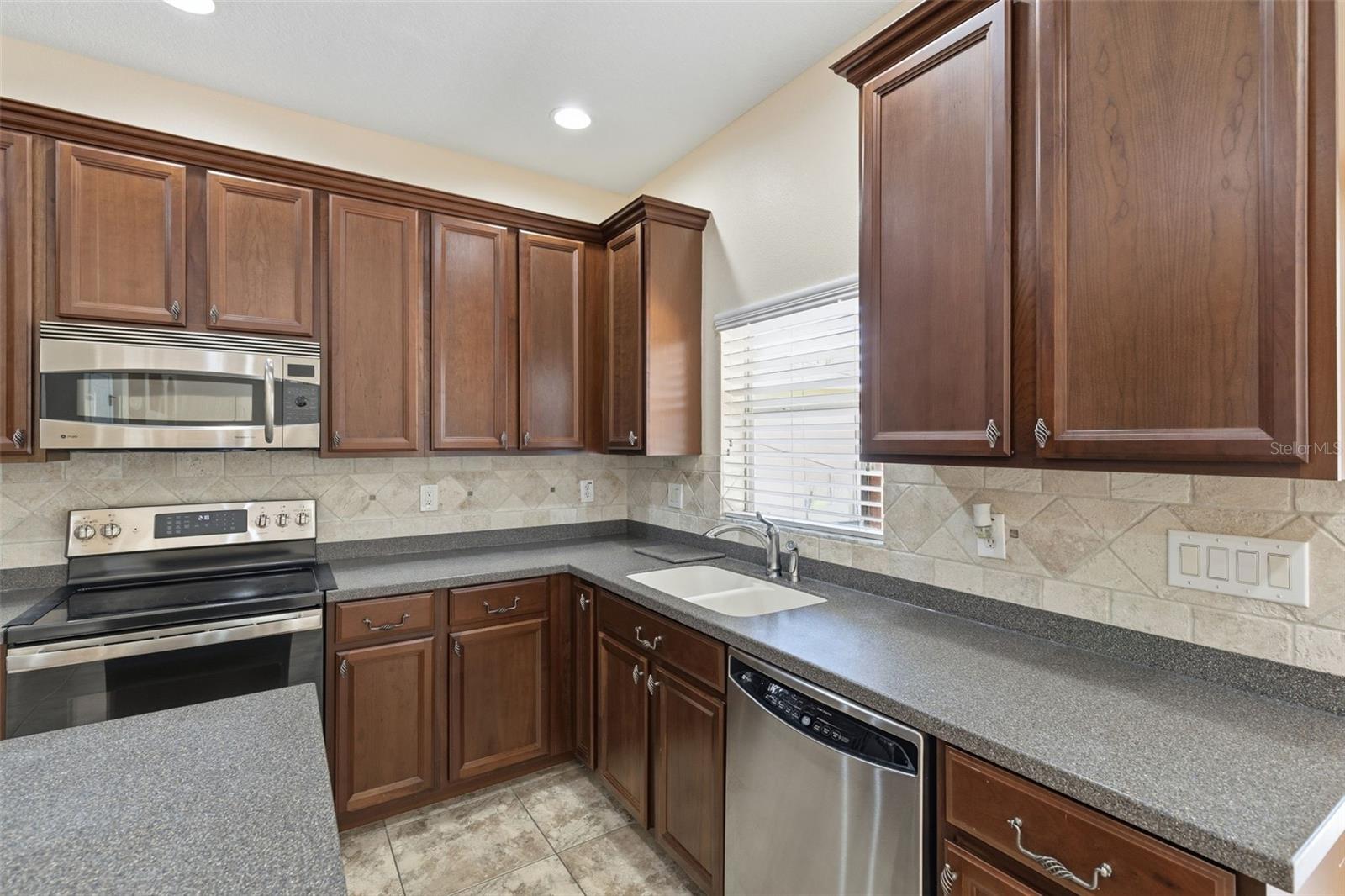 Image 14 of 64 For 11144 Oyster Bay Circle