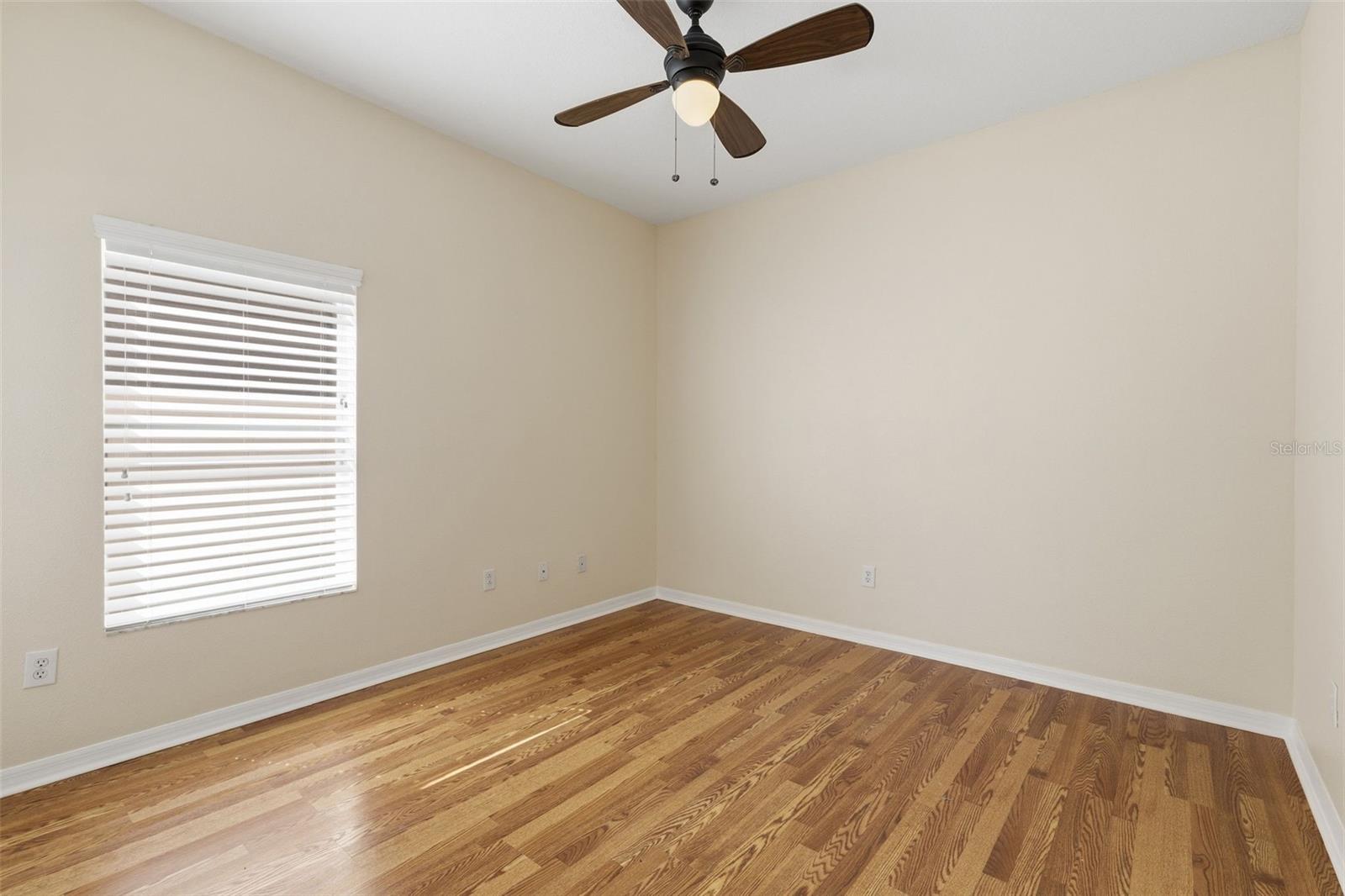 Image 18 of 64 For 11144 Oyster Bay Circle