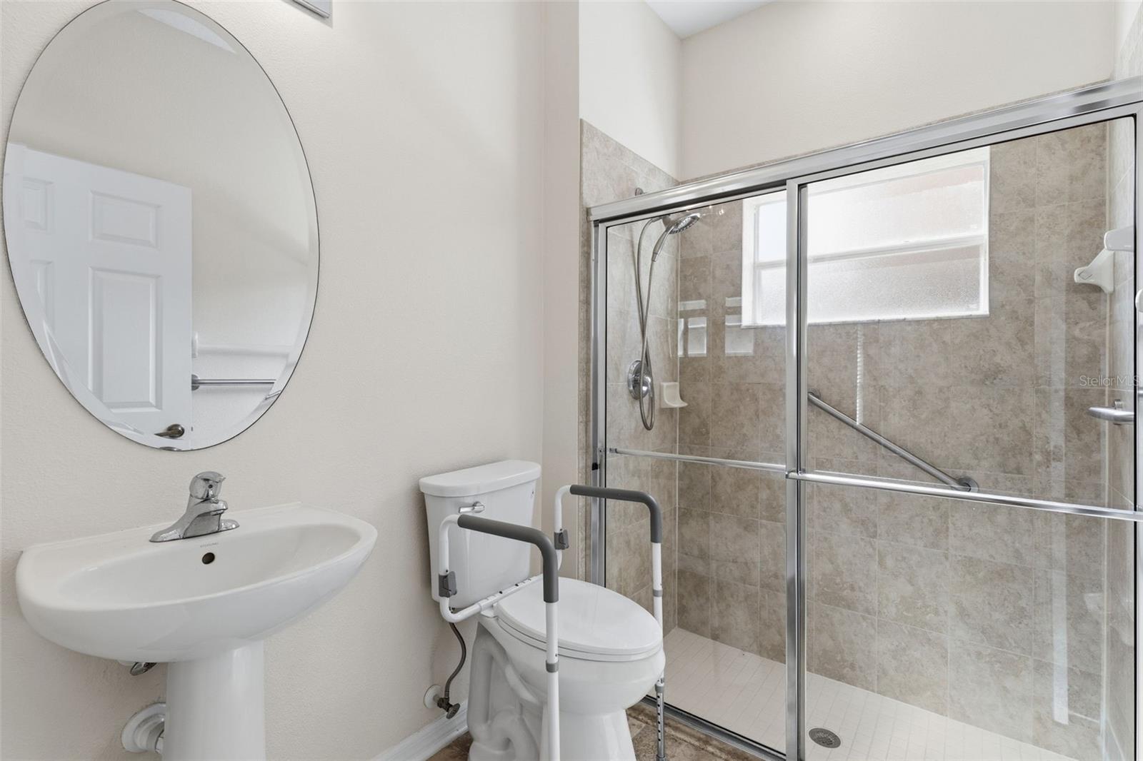 Image 19 of 64 For 11144 Oyster Bay Circle