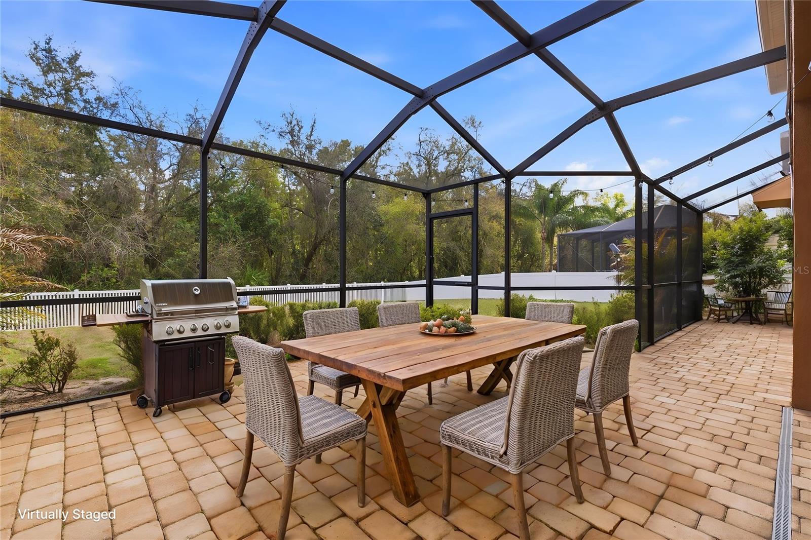 Image 34 of 64 For 11144 Oyster Bay Circle