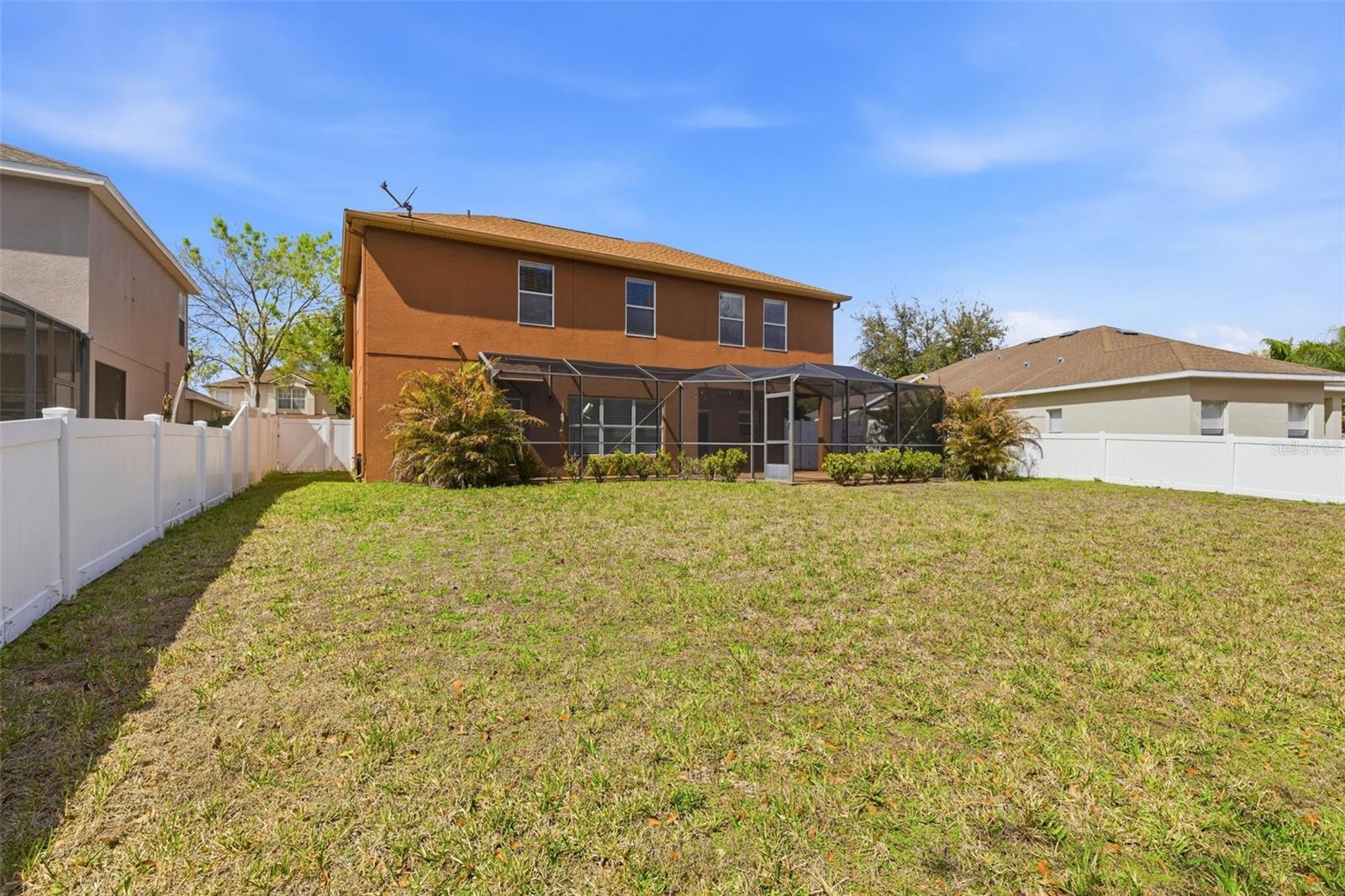 Image 39 of 64 For 11144 Oyster Bay Circle