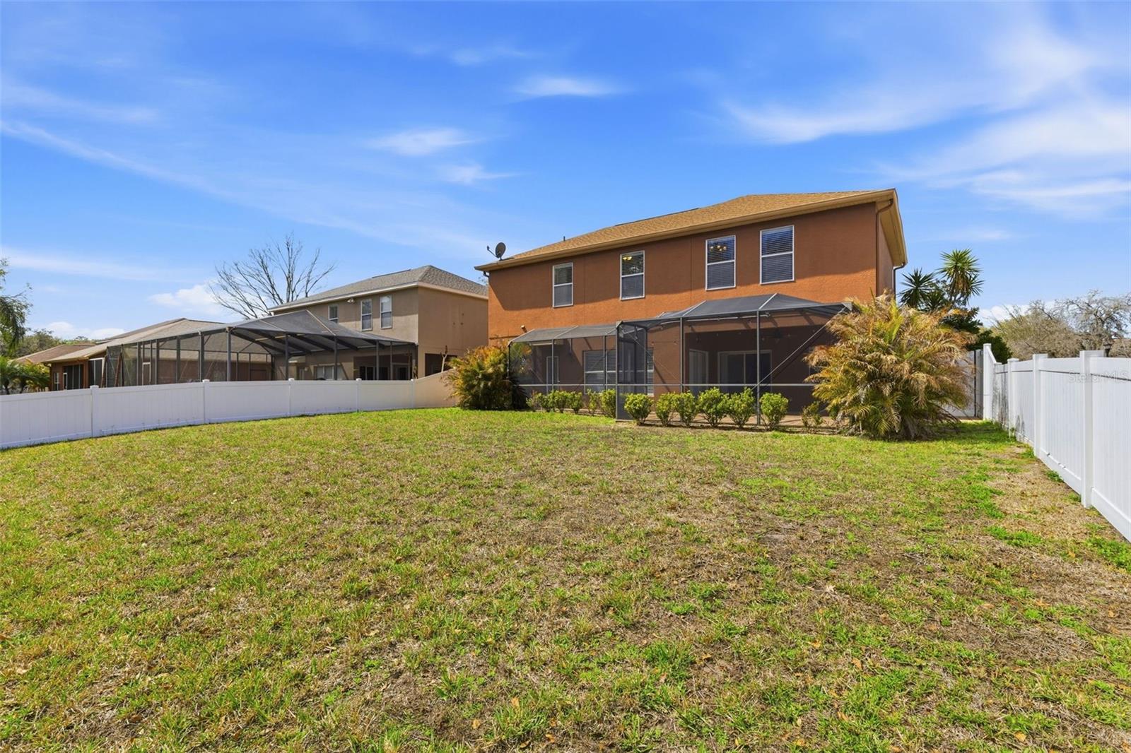 Image 40 of 64 For 11144 Oyster Bay Circle