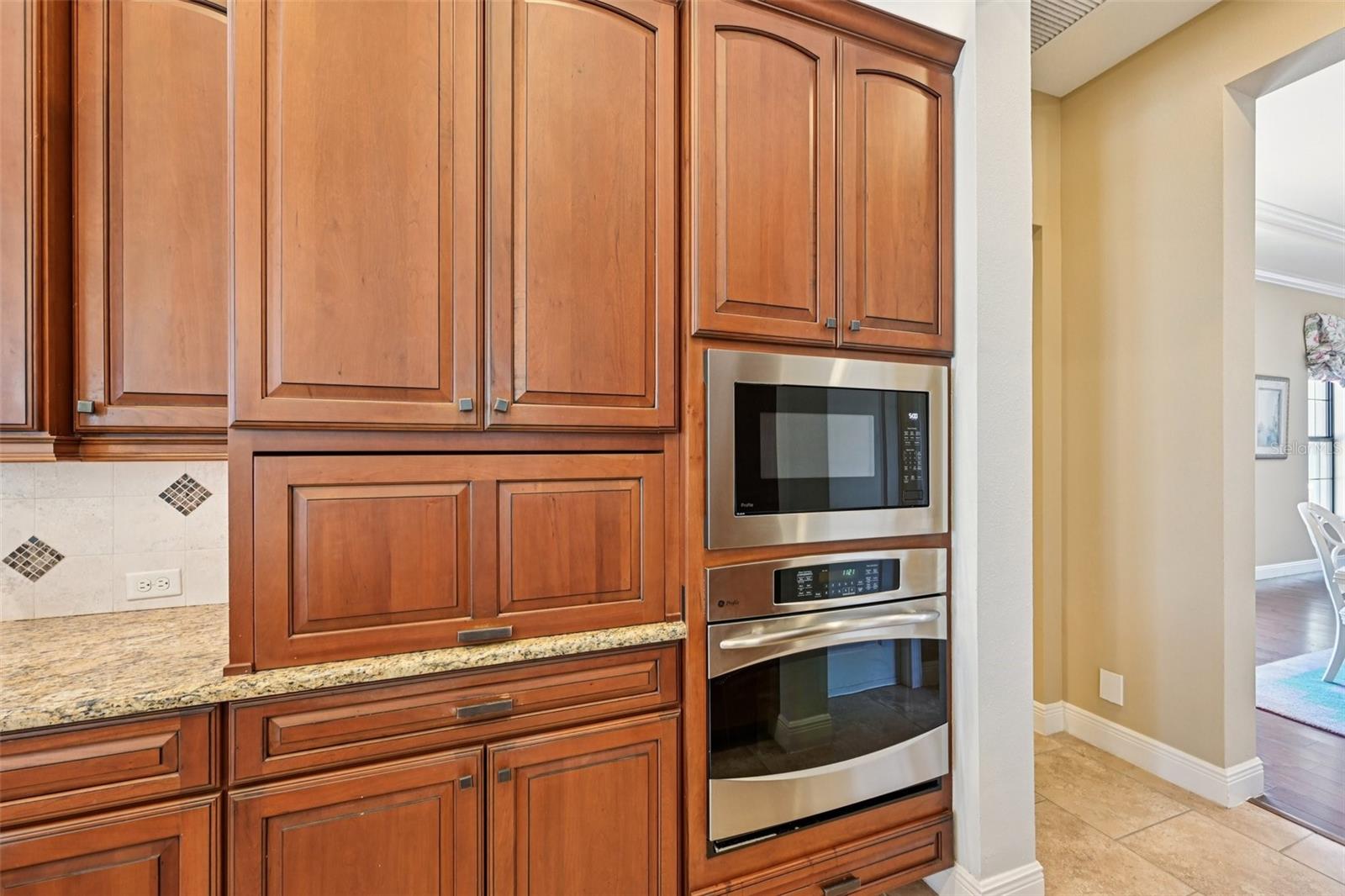 Image 17 of 89 For 508 Mast Drive