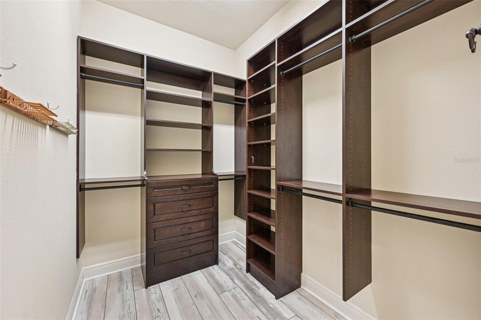 Image 36 of 89 For 508 Mast Drive