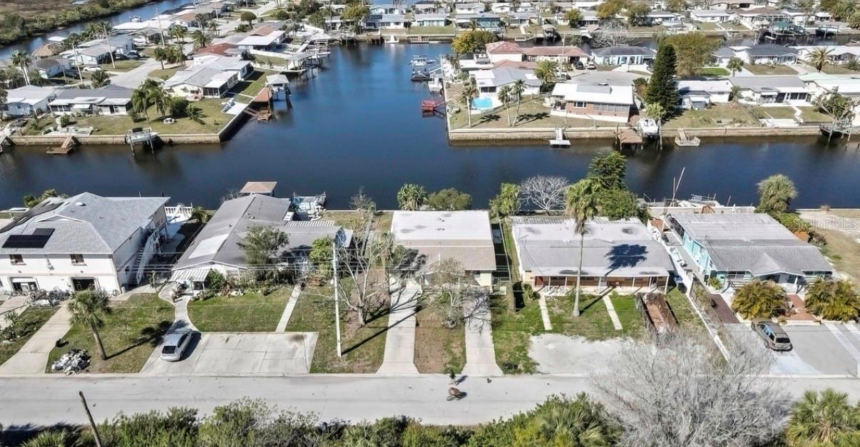 Image 8 of 41 For 12527 1st Isle