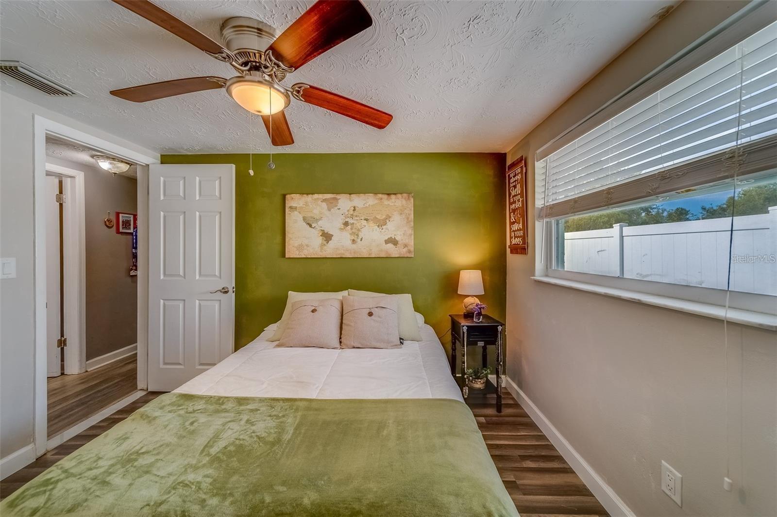 Image 26 of 64 For 2646 Albion Street