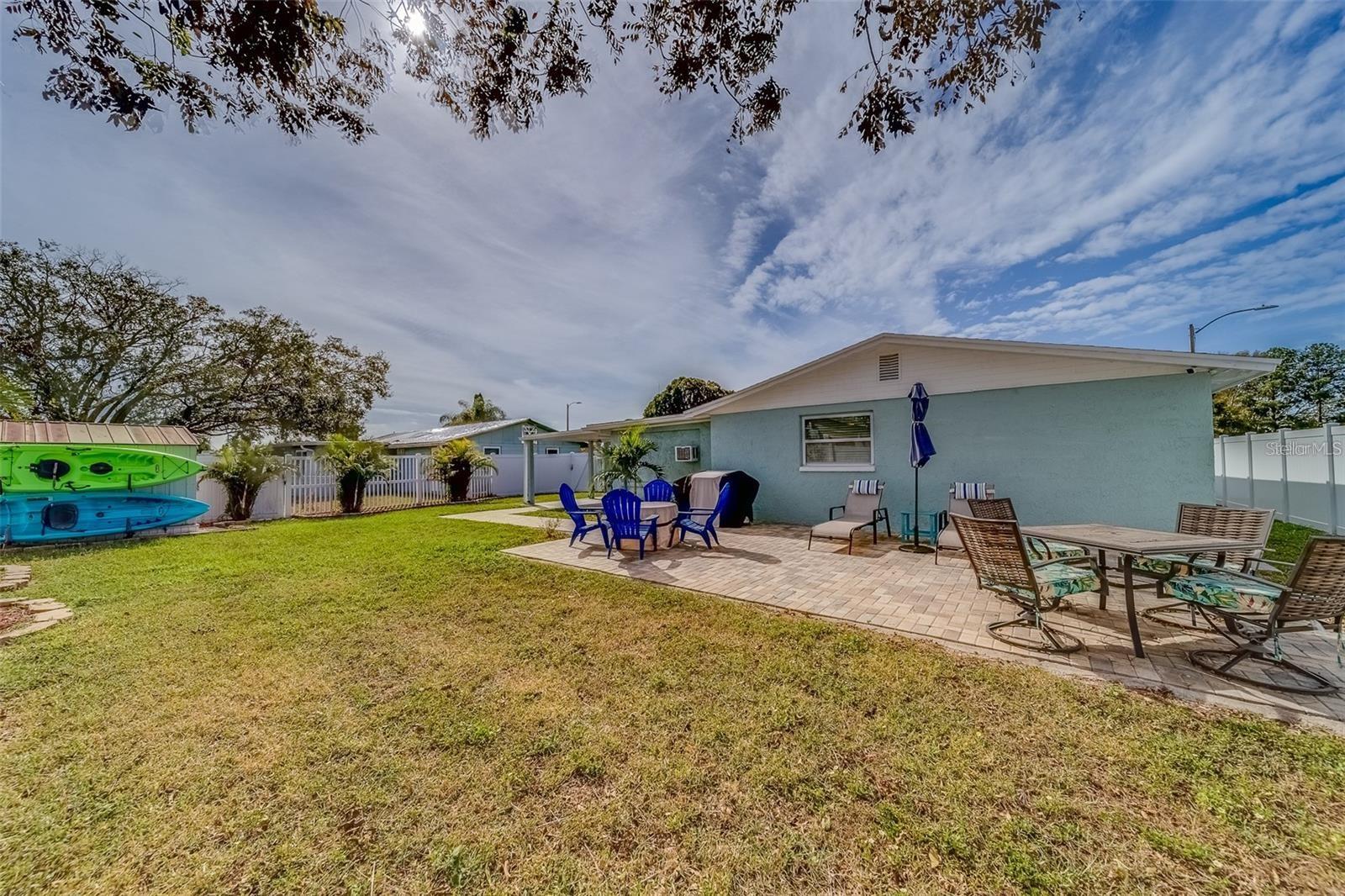 Image 44 of 64 For 2646 Albion Street