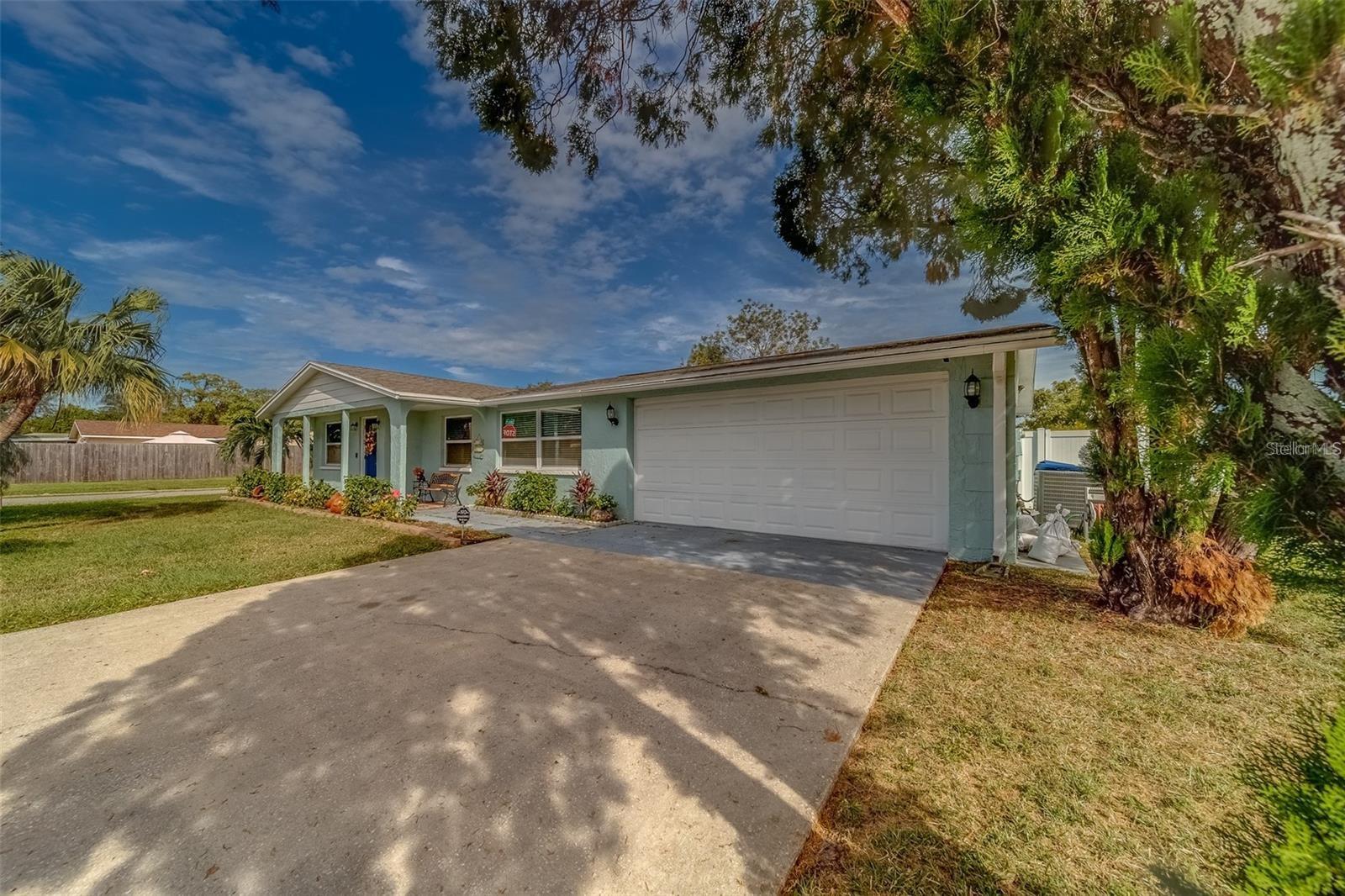 Image 52 of 64 For 2646 Albion Street