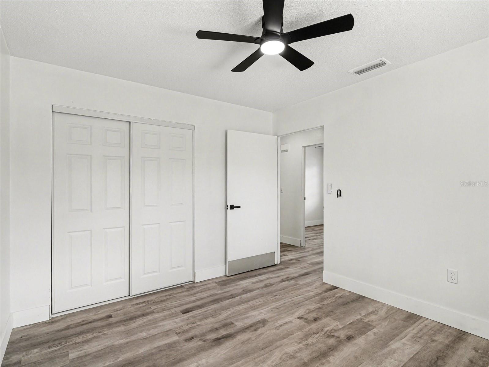 Image 12 of 19 For 1207 22nd Avenue W