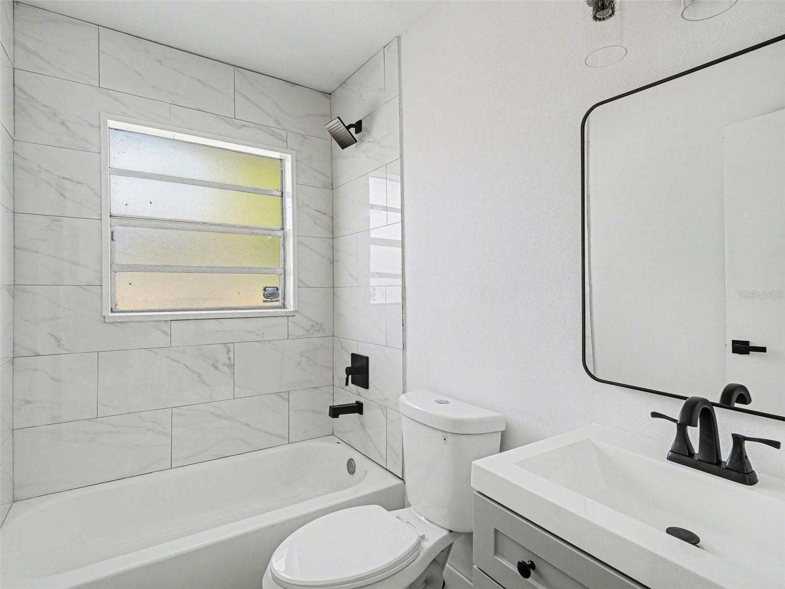 Image 14 of 19 For 1207 22nd Avenue W