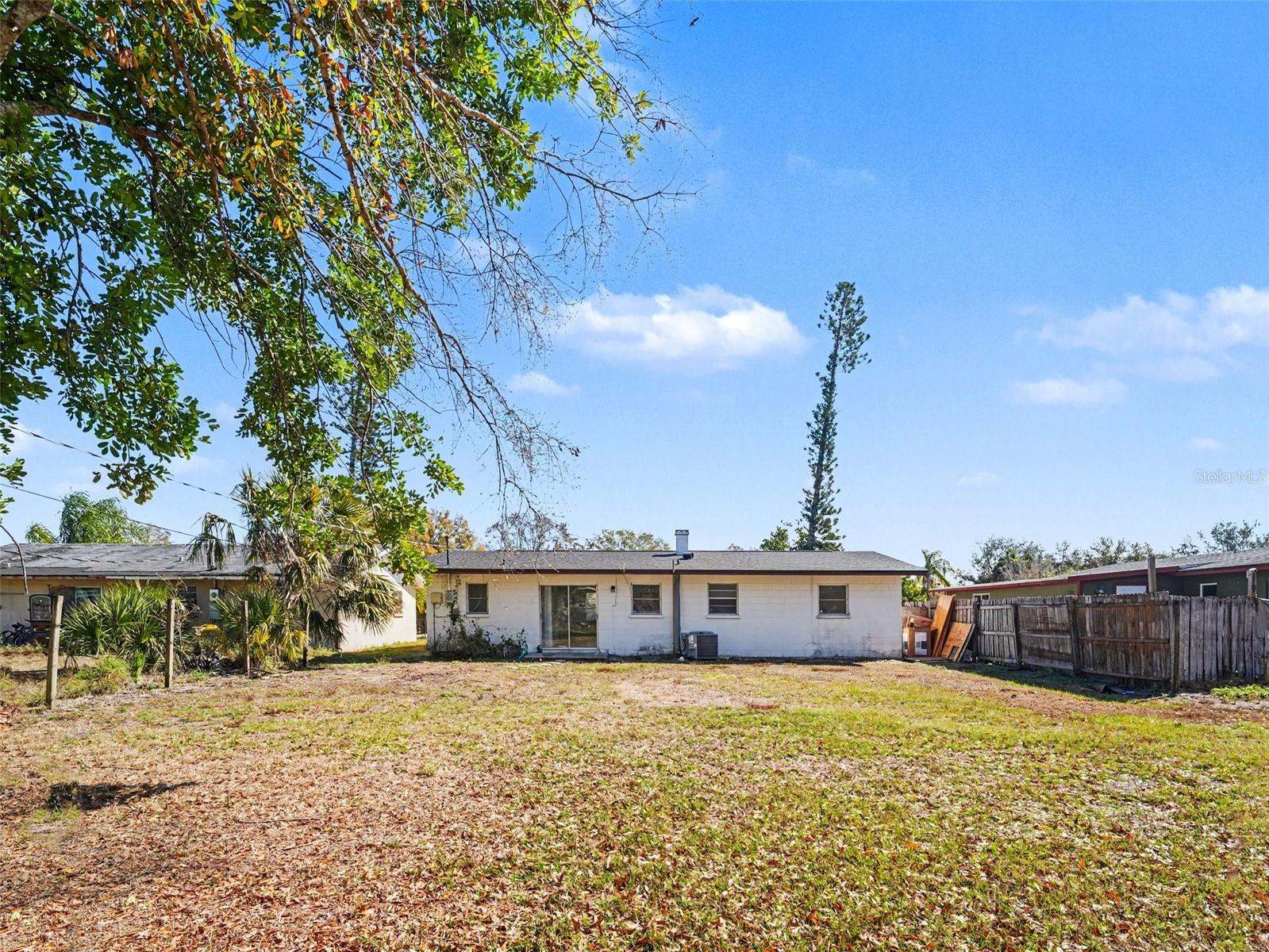 Image 18 of 19 For 1207 22nd Avenue W