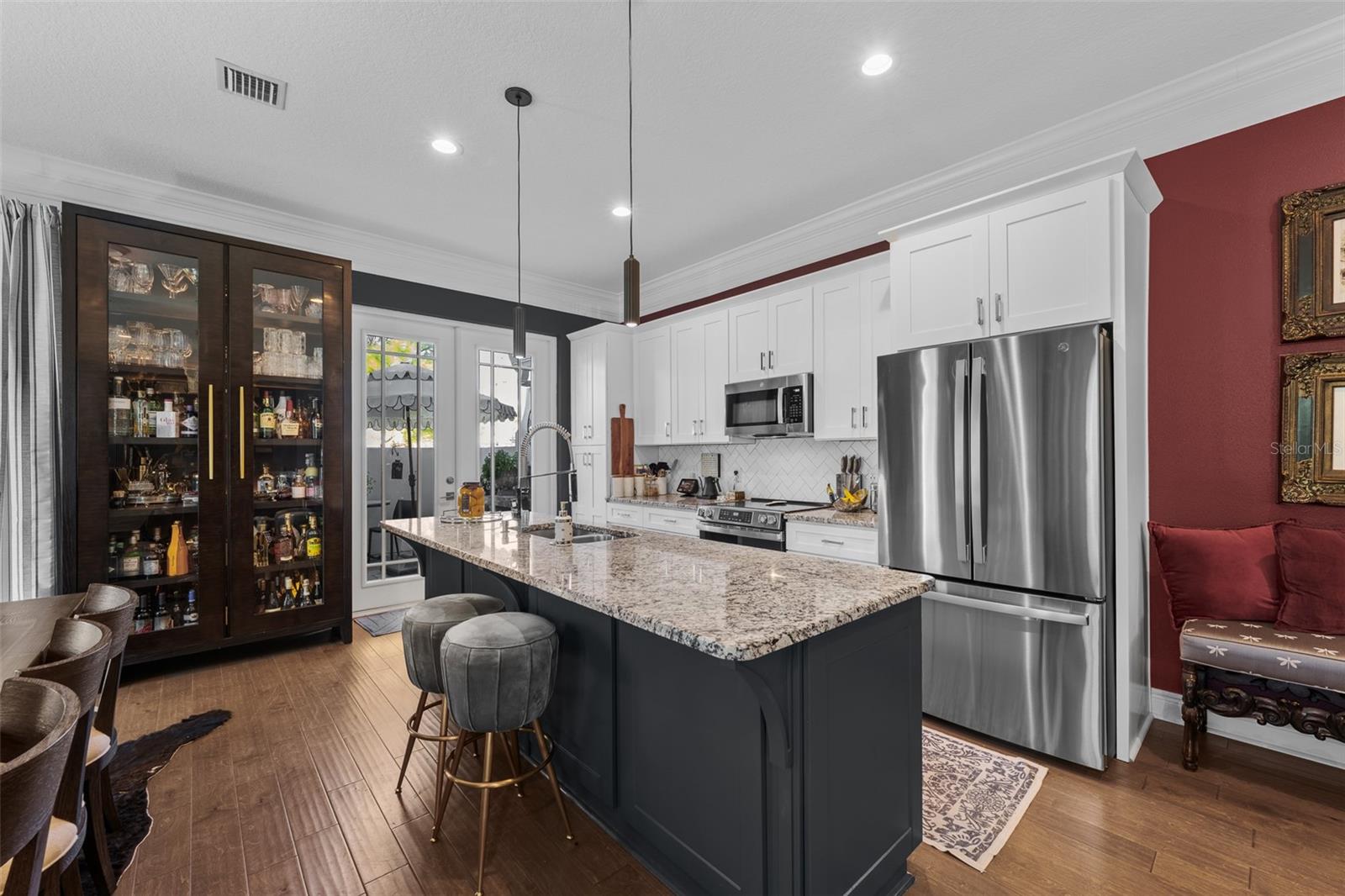 Image 10 of 35 For 503 Manhattan Avenue