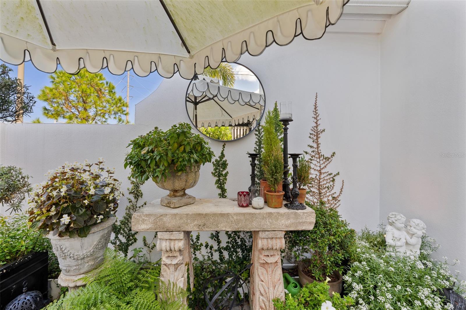 Image 15 of 35 For 503 Manhattan Avenue