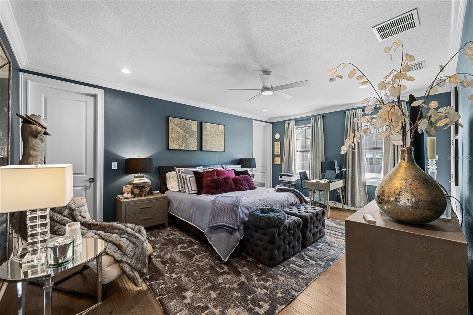 Image 18 of 35 For 503 Manhattan Avenue