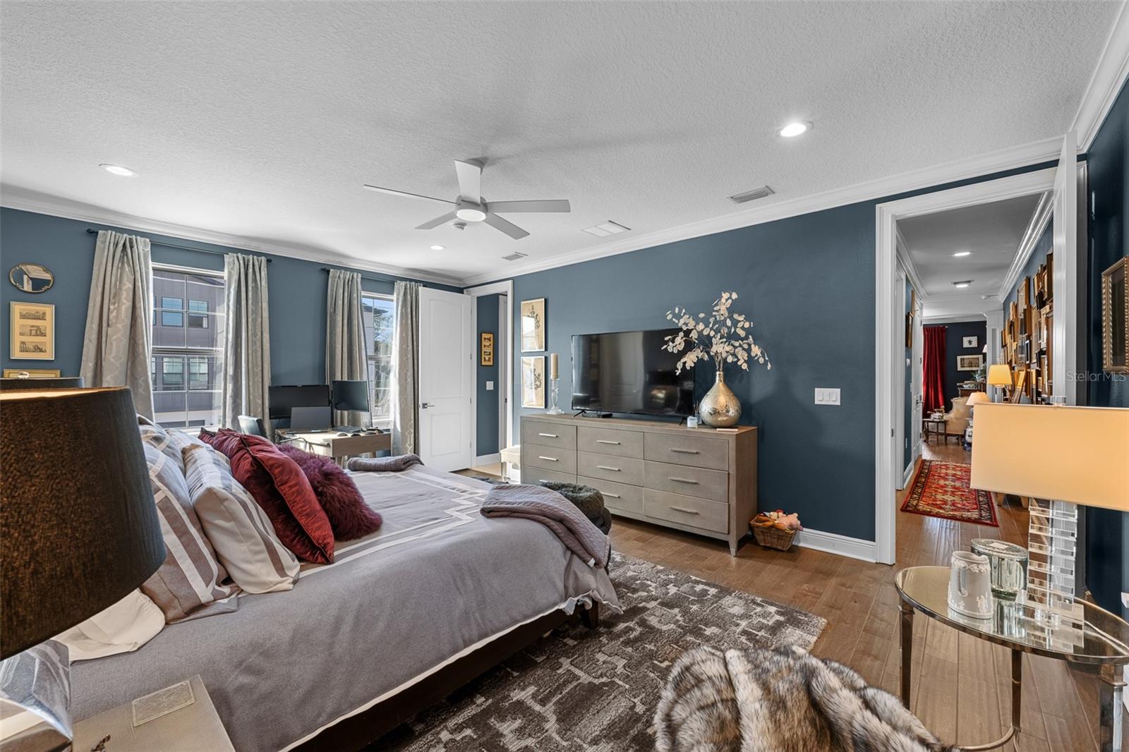 Image 19 of 35 For 503 Manhattan Avenue