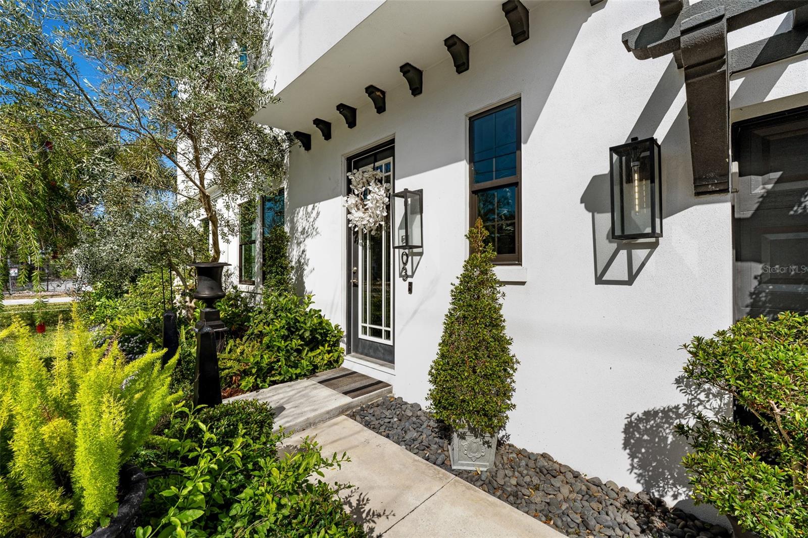 Image 4 of 35 For 503 Manhattan Avenue