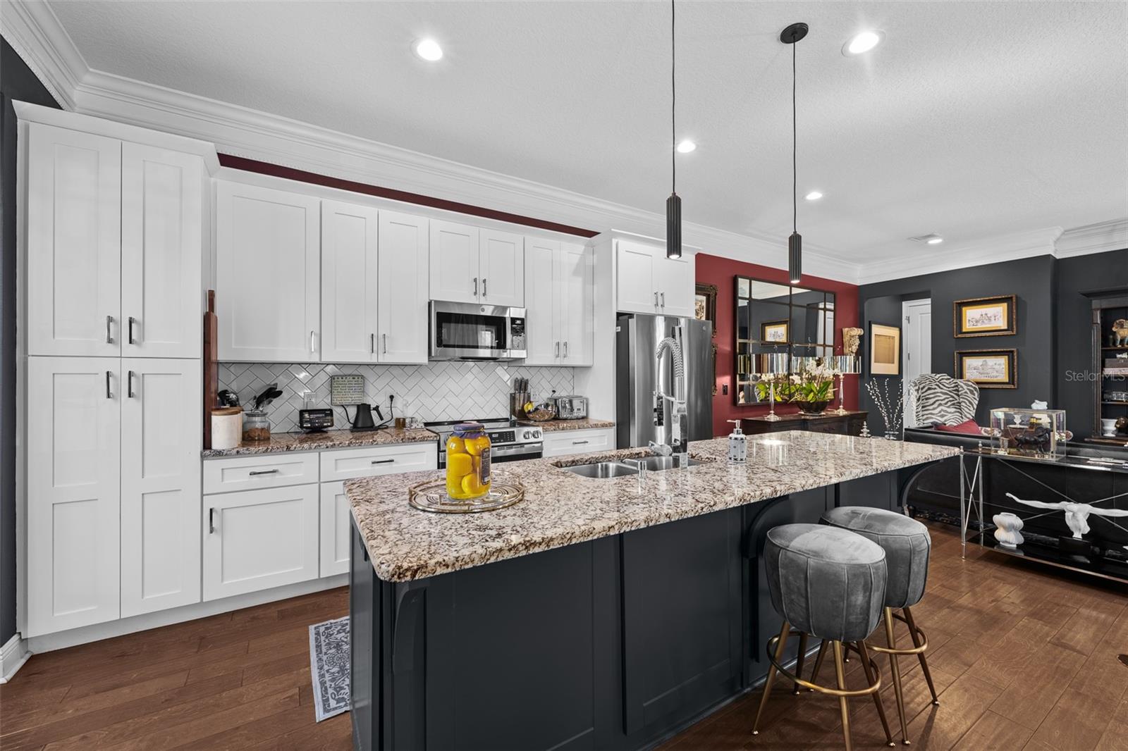 Image 9 of 35 For 503 Manhattan Avenue