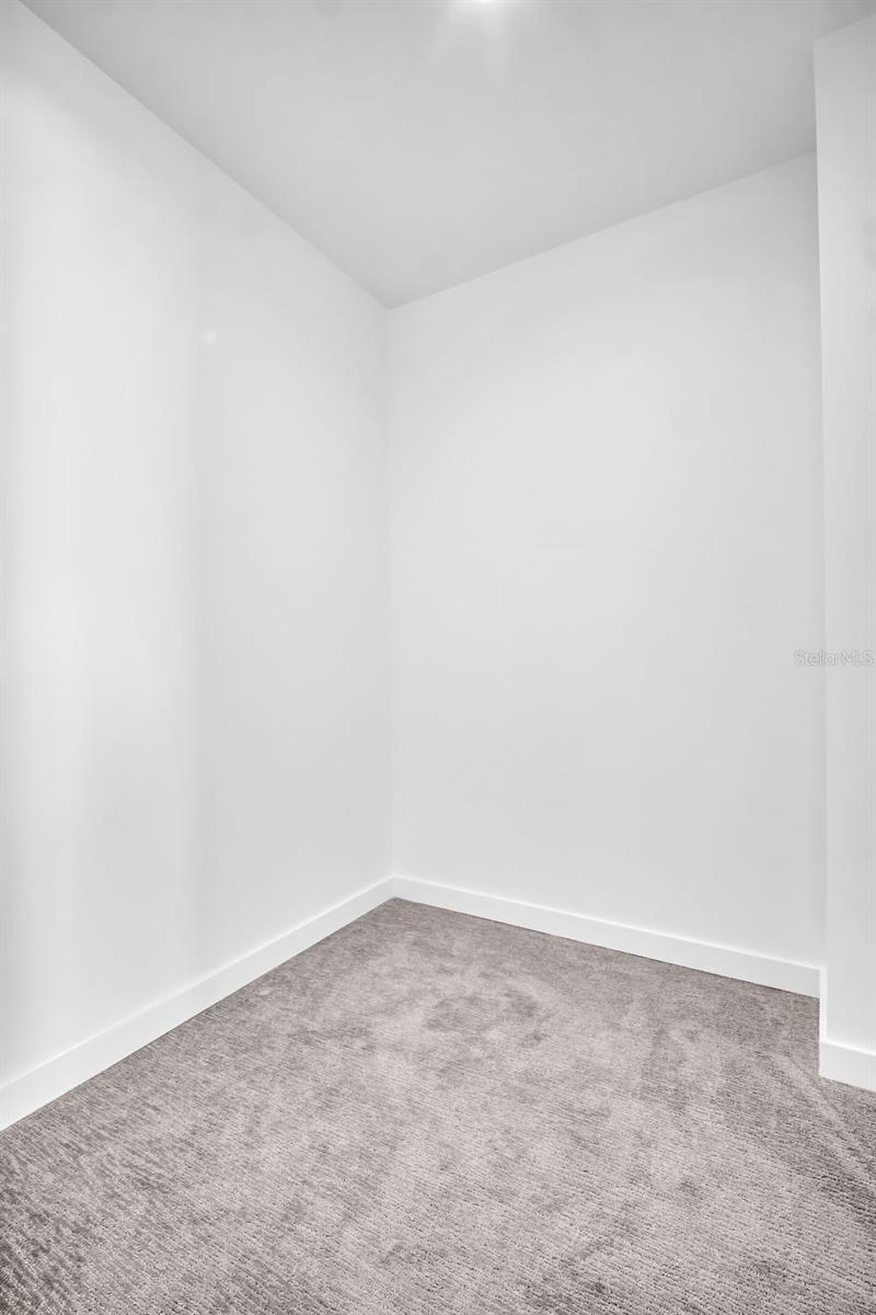 Image 24 of 70 For 400 Central Avenue 2205