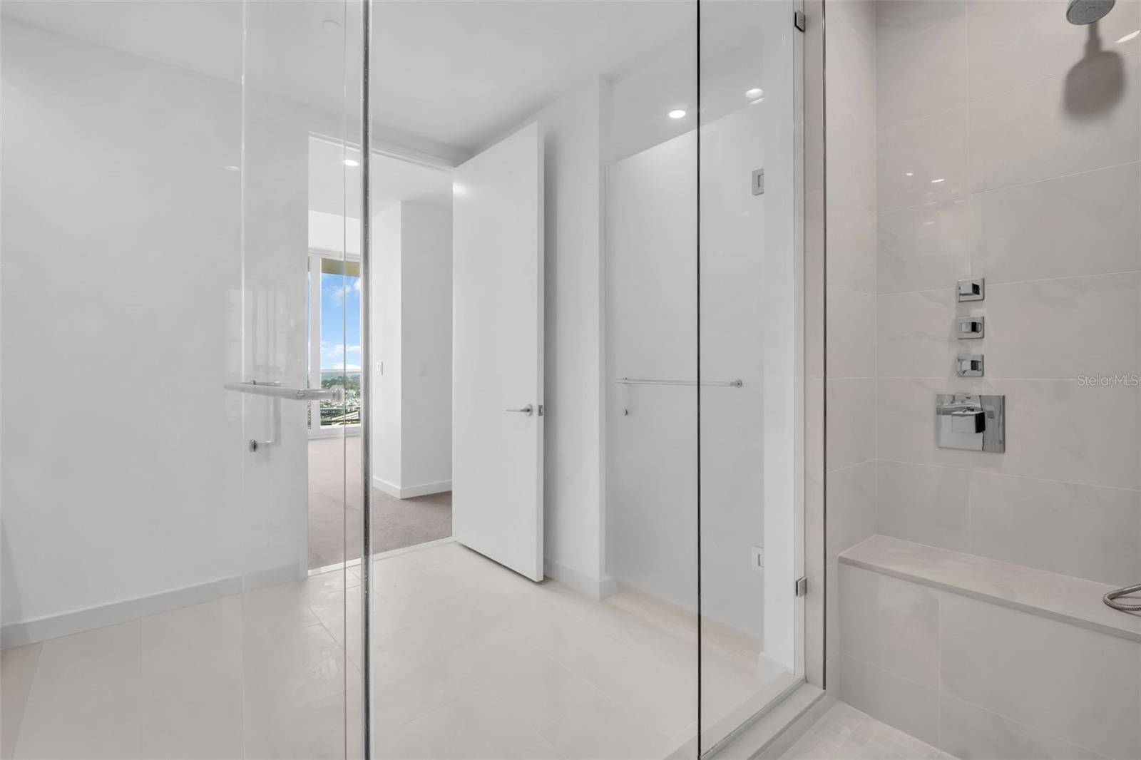 Image 28 of 70 For 400 Central Avenue 2205