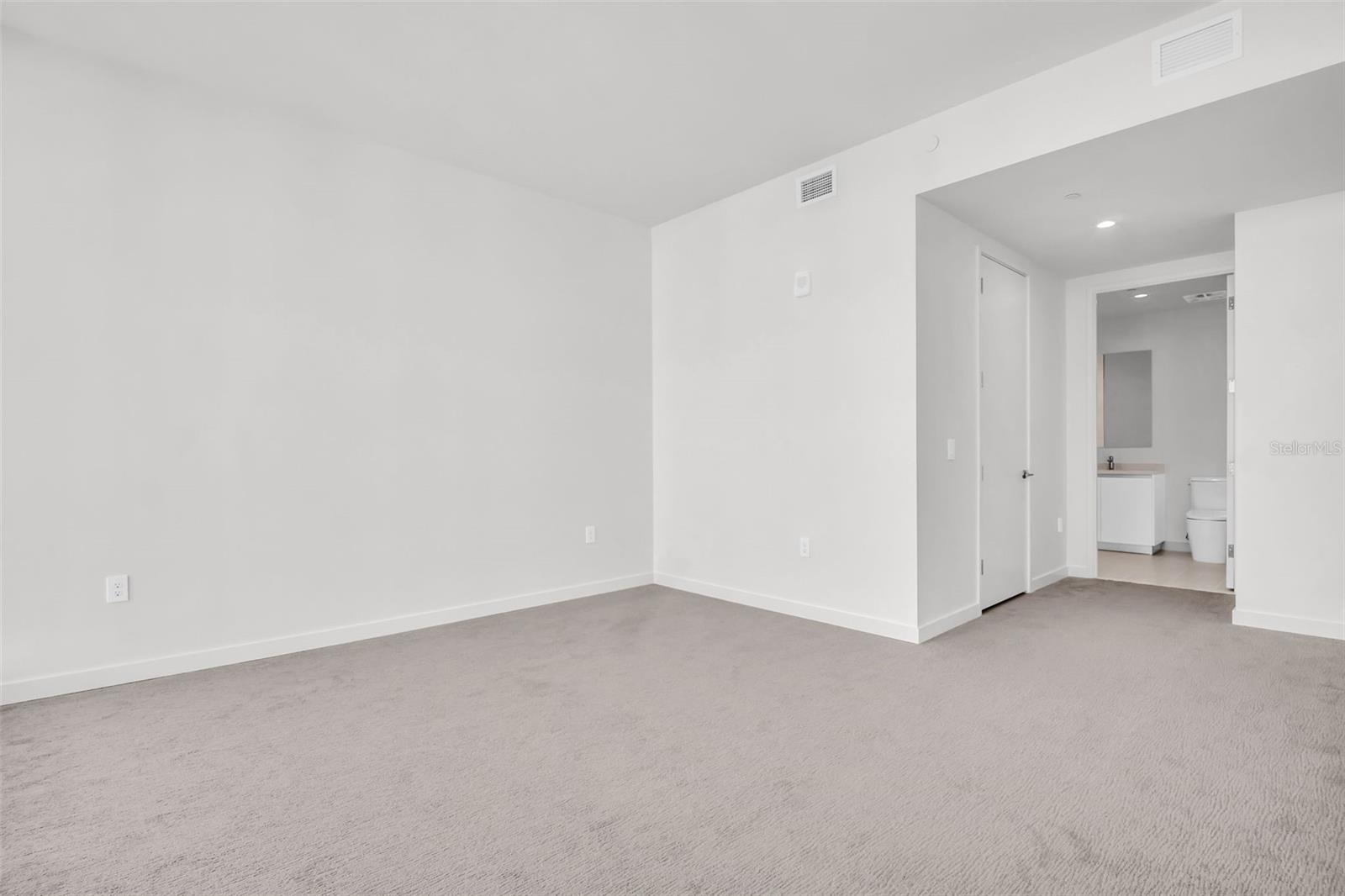 Image 29 of 70 For 400 Central Avenue 2205