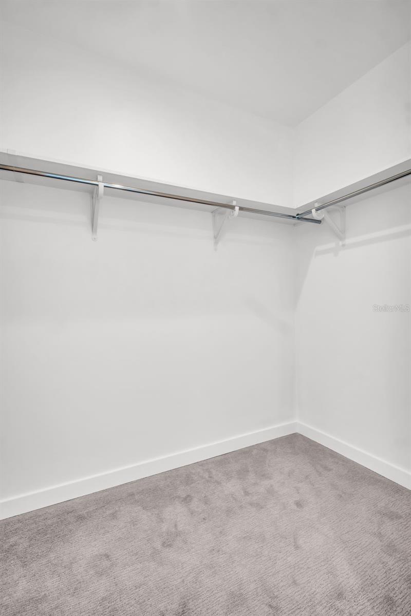 Image 33 of 70 For 400 Central Avenue 2205