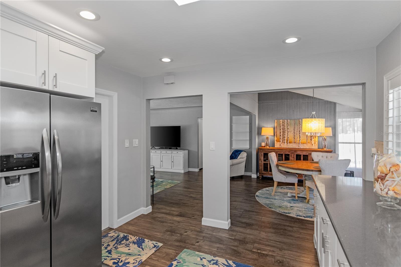 Image 21 of 36 For 6343 19th Avenue N