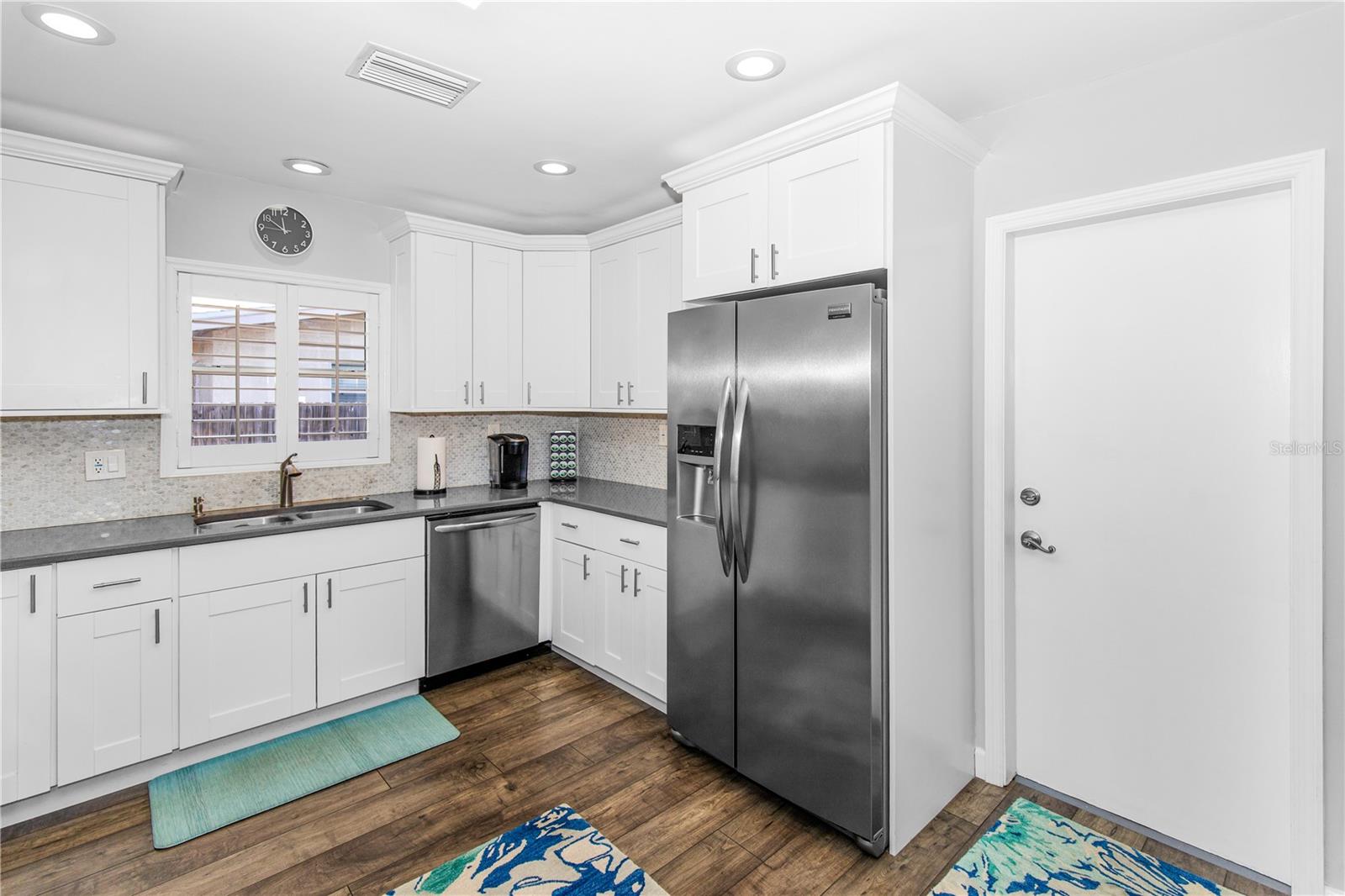 Image 22 of 36 For 6343 19th Avenue N