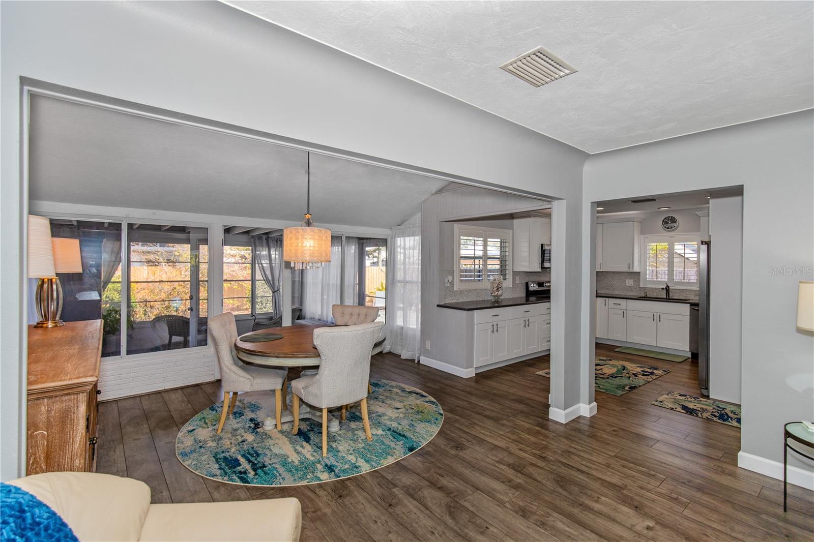 Image 23 of 36 For 6343 19th Avenue N