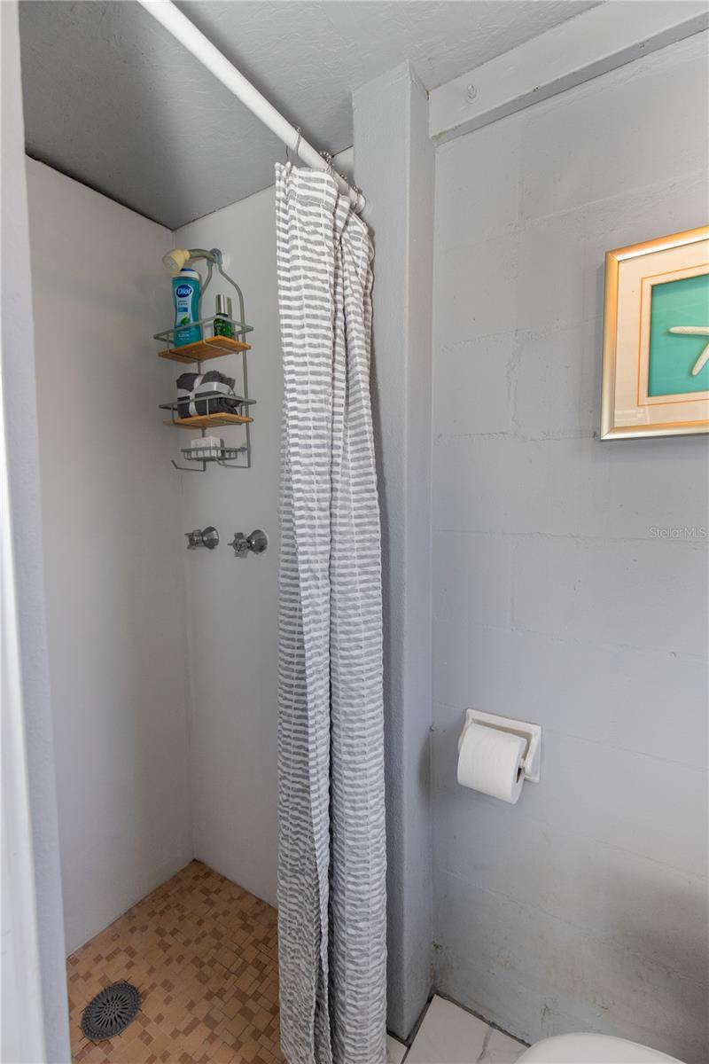 Image 27 of 36 For 6343 19th Avenue N